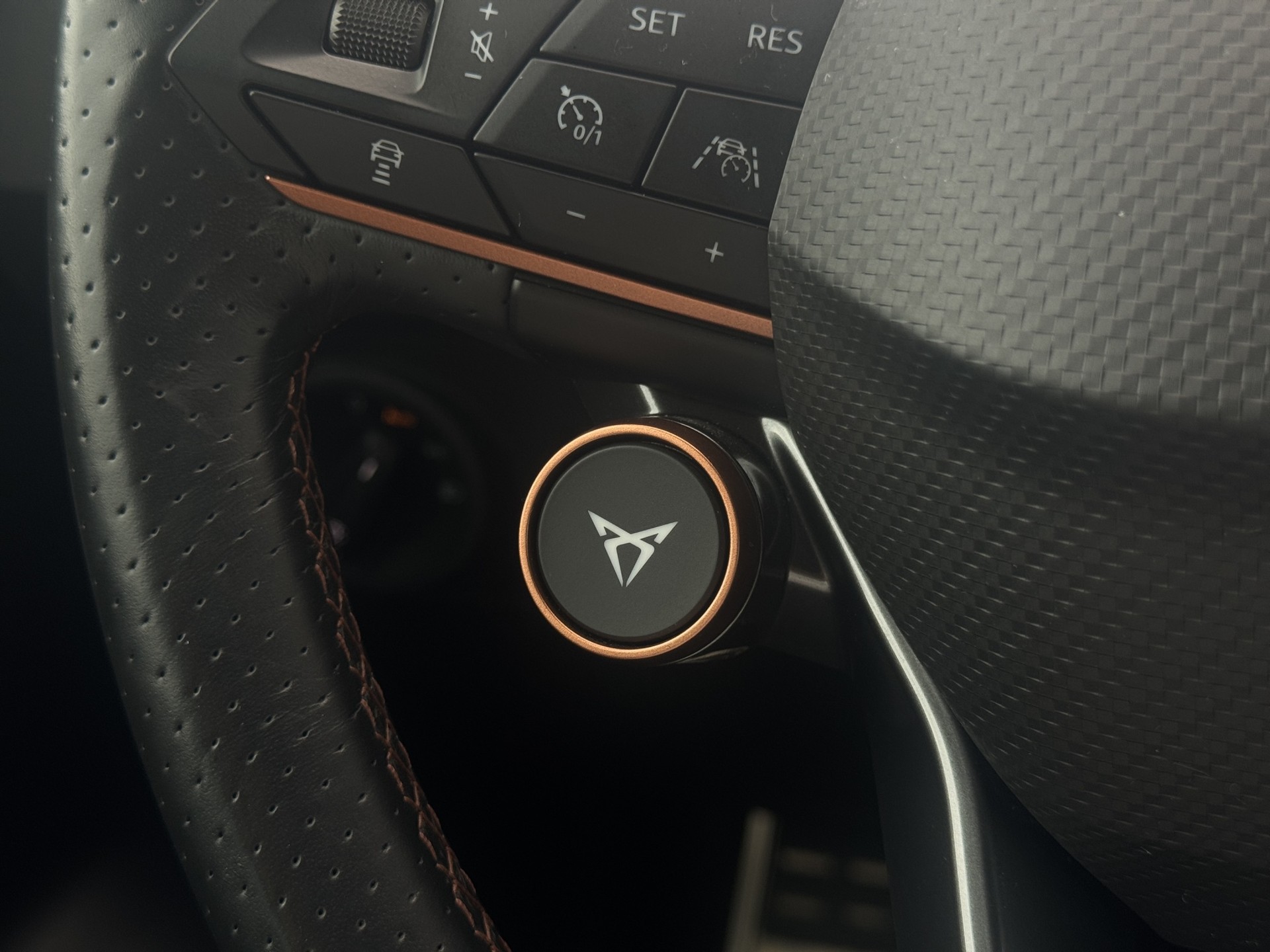 CUPRA Ateca 2.0TSI 4Drive DSG-image-12