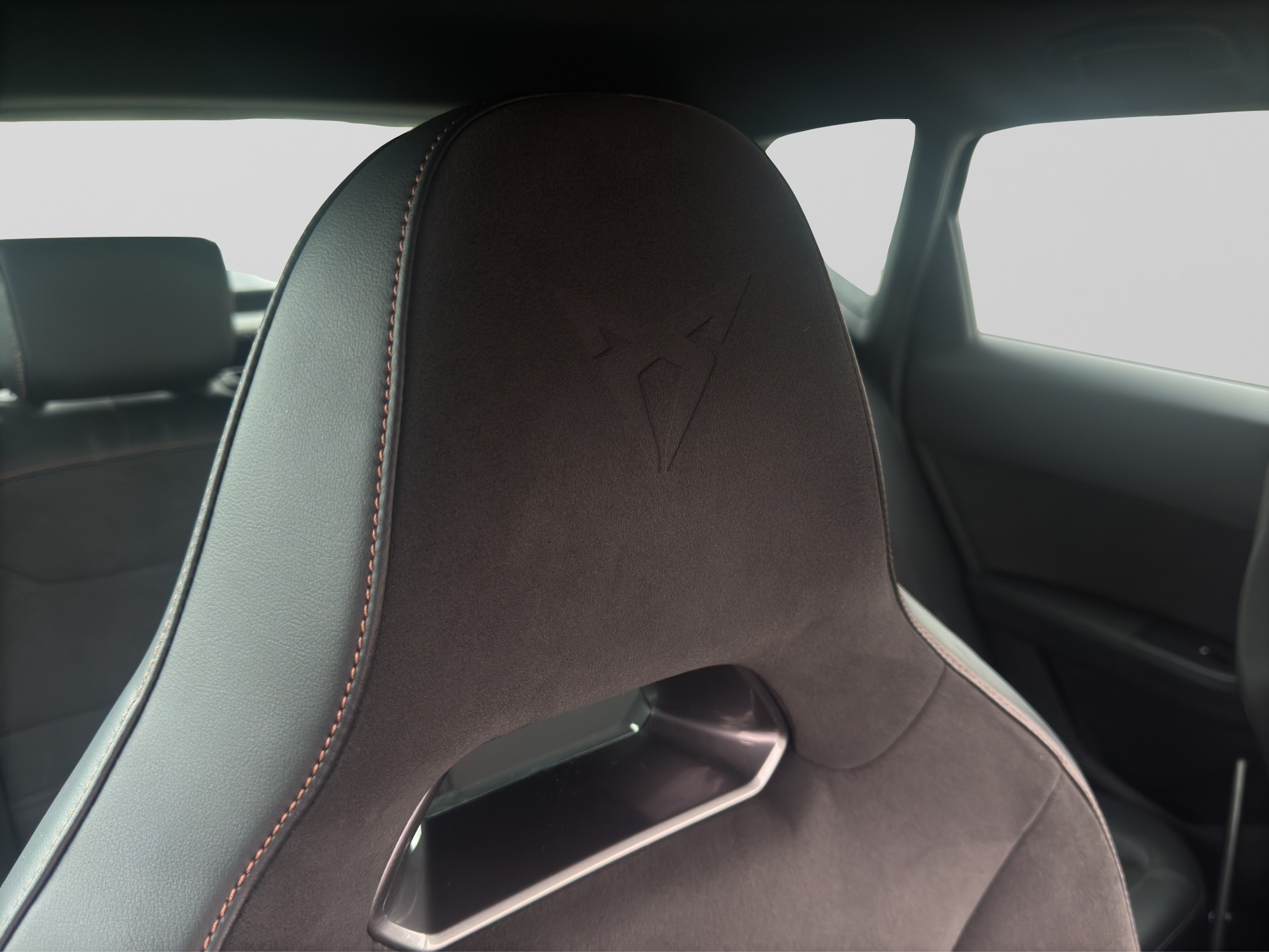 CUPRA Ateca 2.0TSI 4Drive DSG-image-18