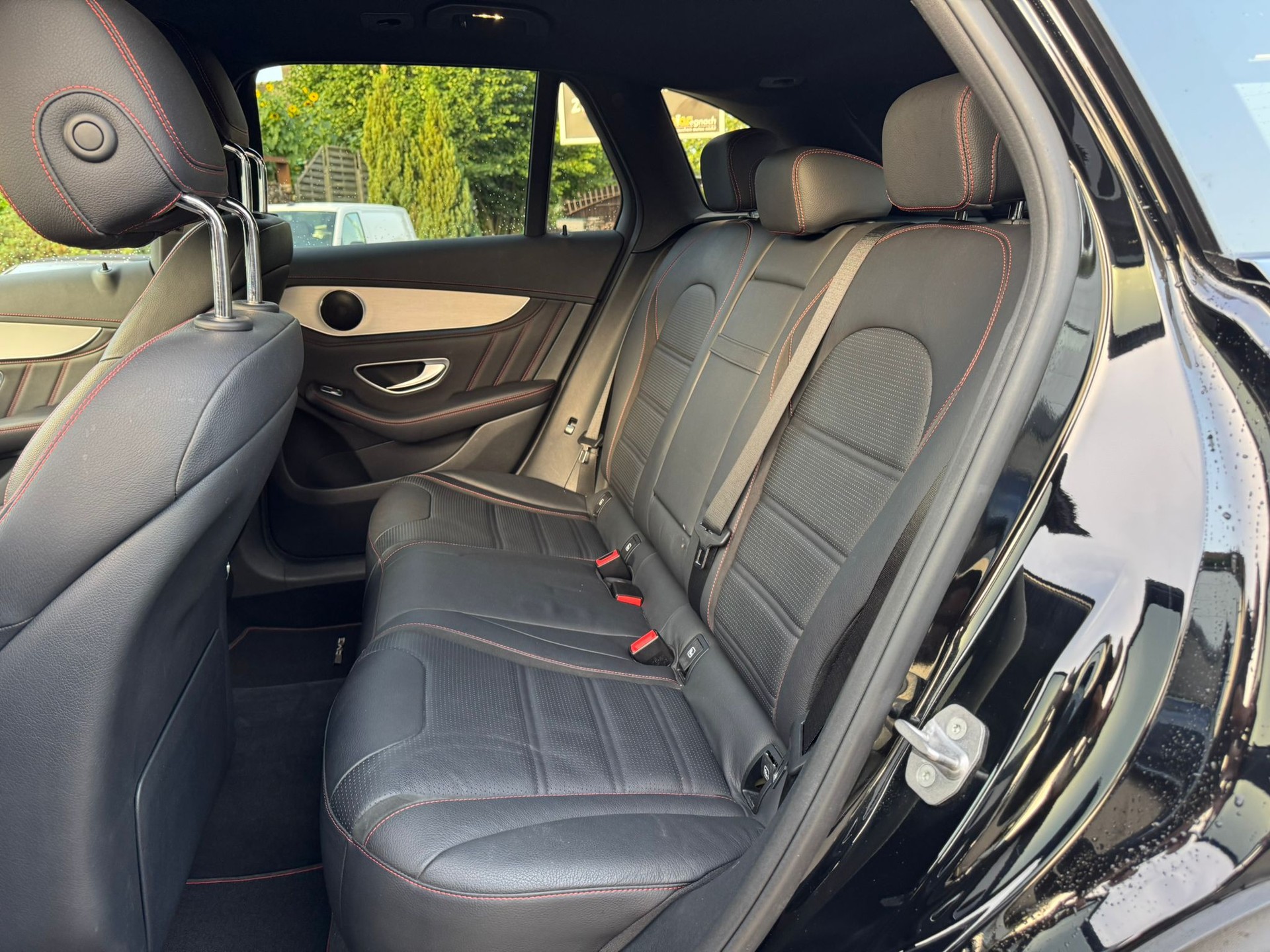 MERCEDES-BENZ GLC 43 AMG 4Matic 9G-Tronic-image-15