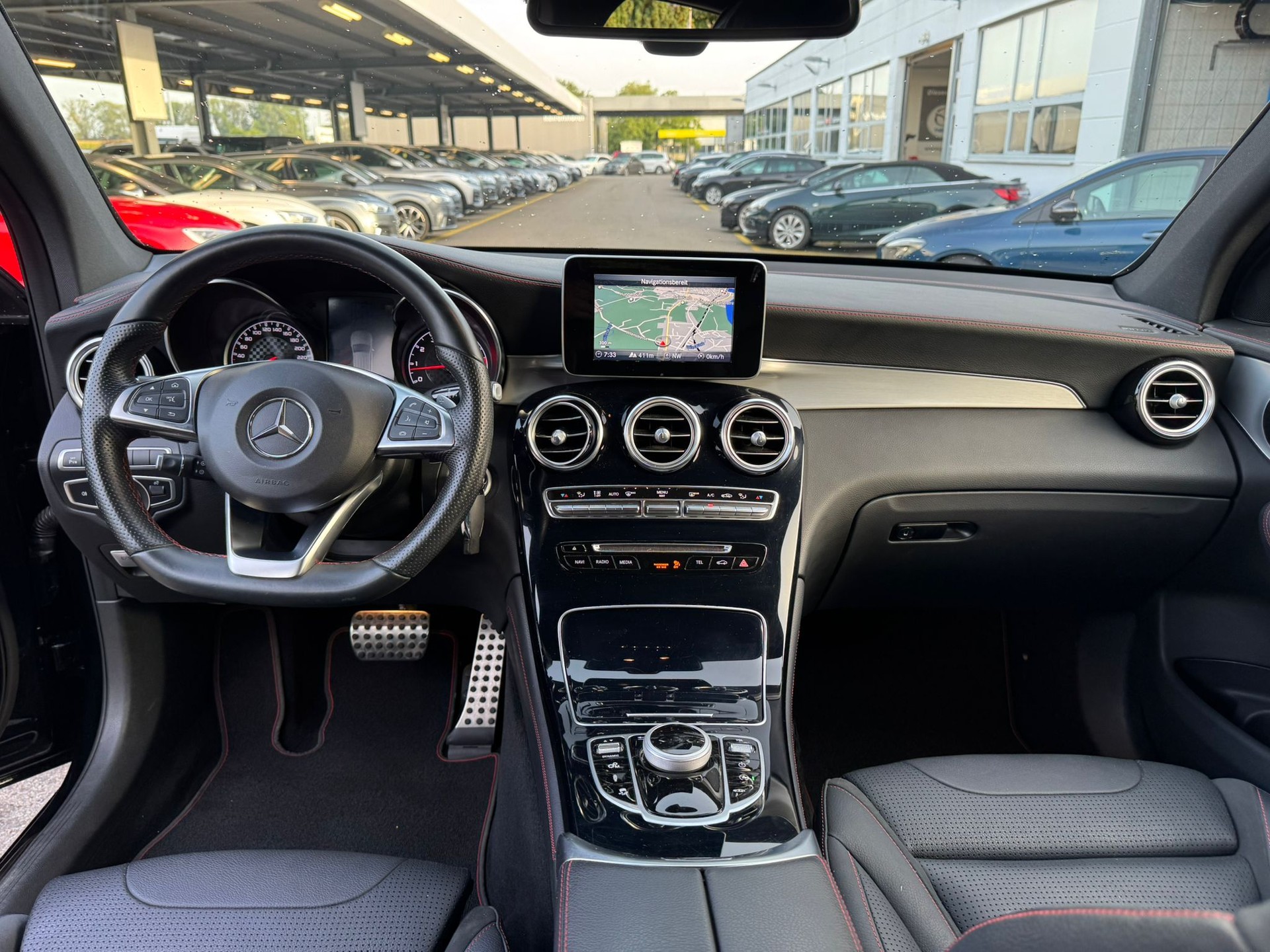 MERCEDES-BENZ GLC 43 AMG 4Matic 9G-Tronic-image-9