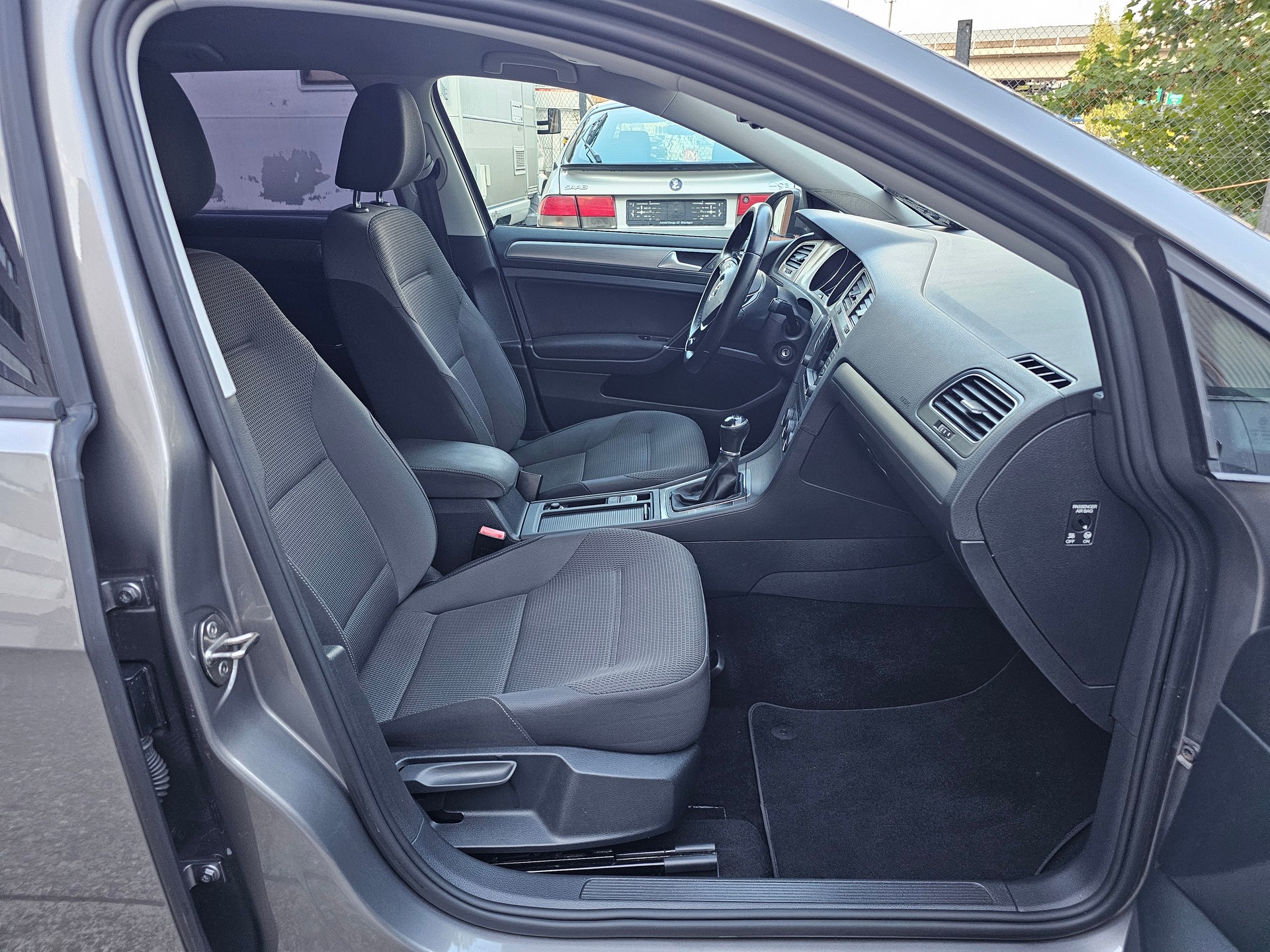 VW Golf 1.6 TDI Comfortline-image-11