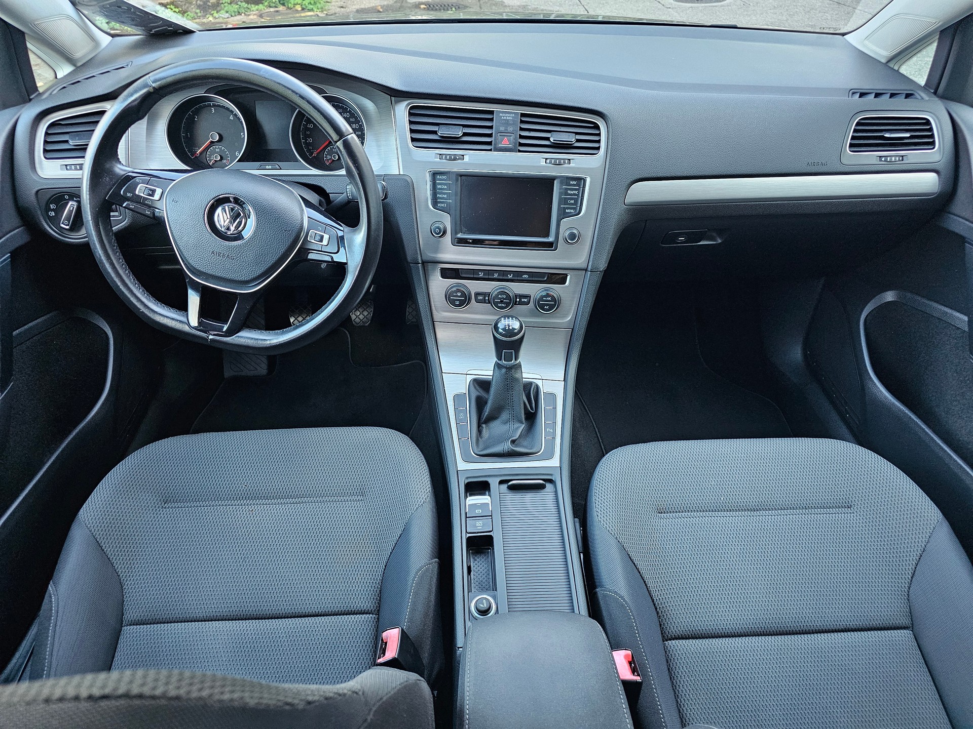 VW Golf 1.6 TDI Comfortline-image-9