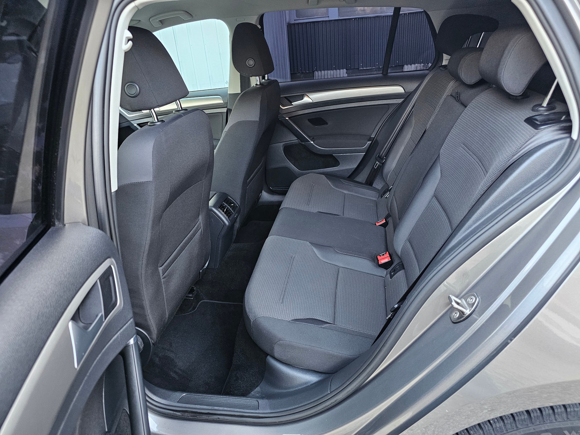VW Golf 1.6 TDI Comfortline-image-12