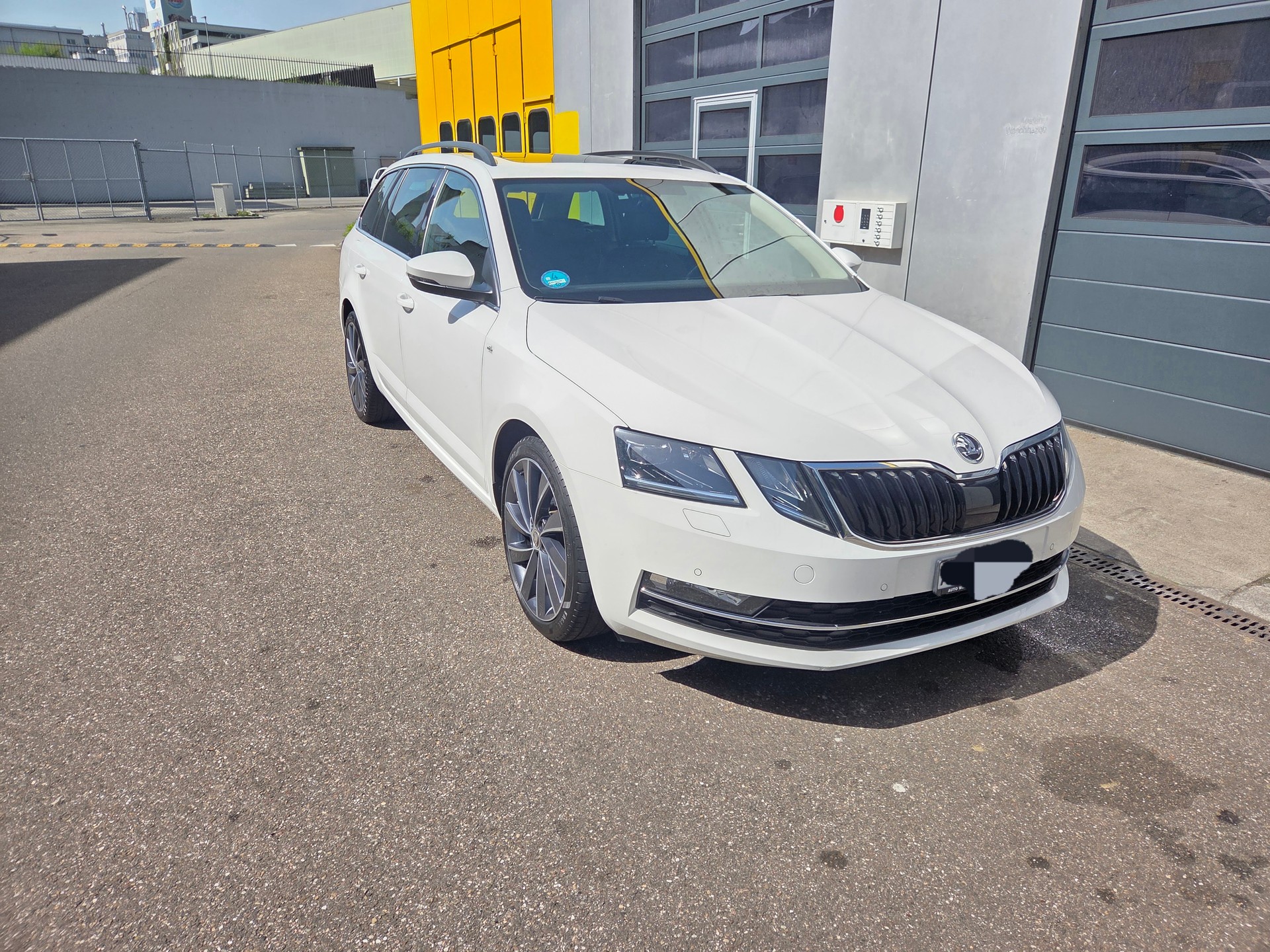 SKODA 2.0 TDI 184 L & K 4x4 DSG-image-1