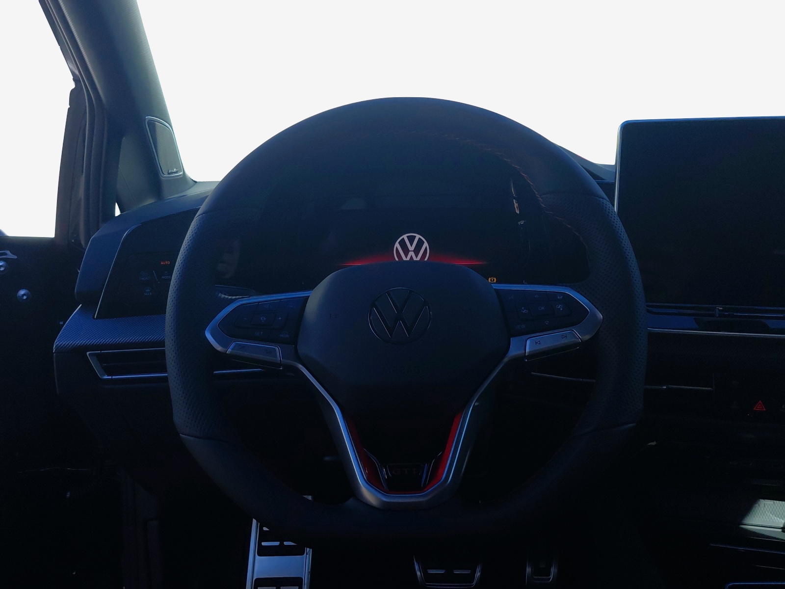 VW Golf 2.0 TSI GTI Clubsport DSG-image-9