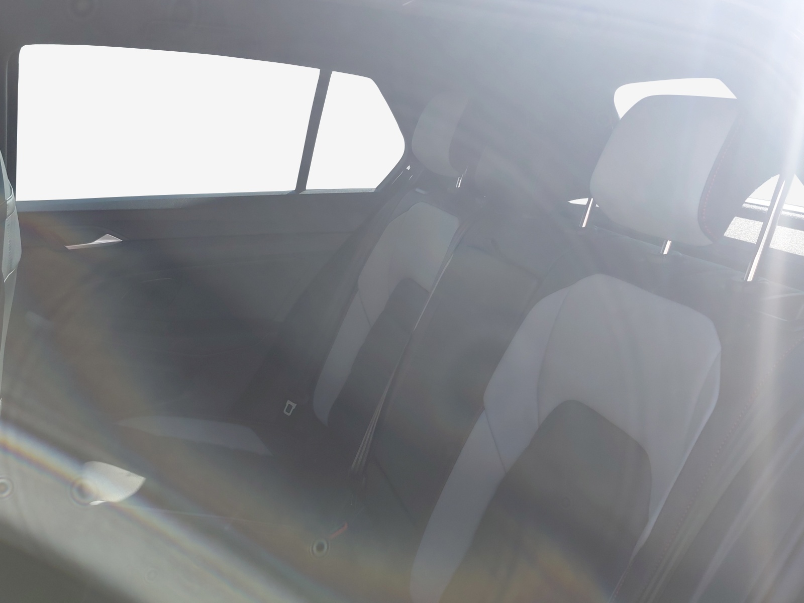 VW Golf 2.0 TSI GTI Clubsport DSG-image-11