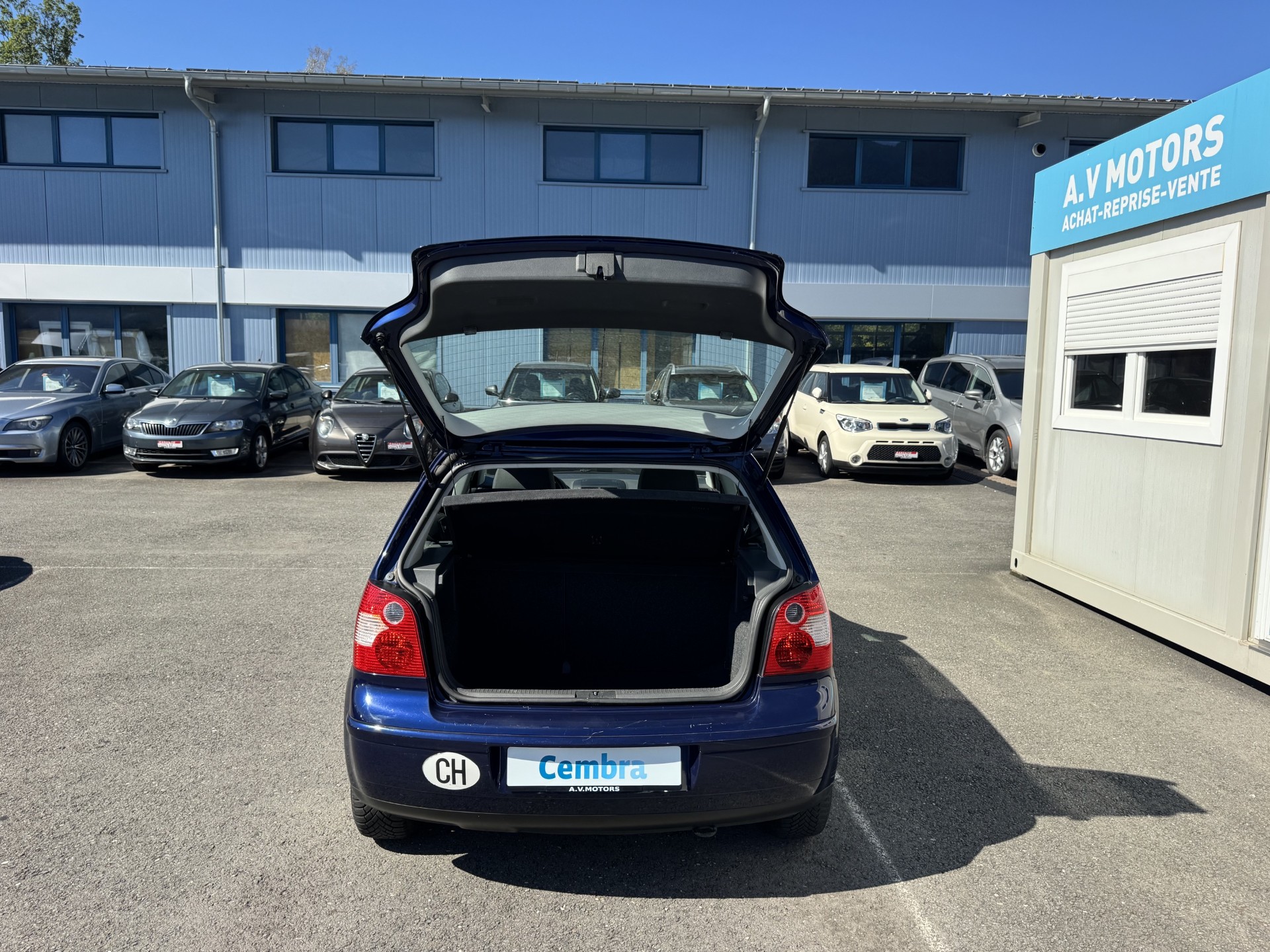 VW Polo 1.4 16V Highline Automatique-image-6