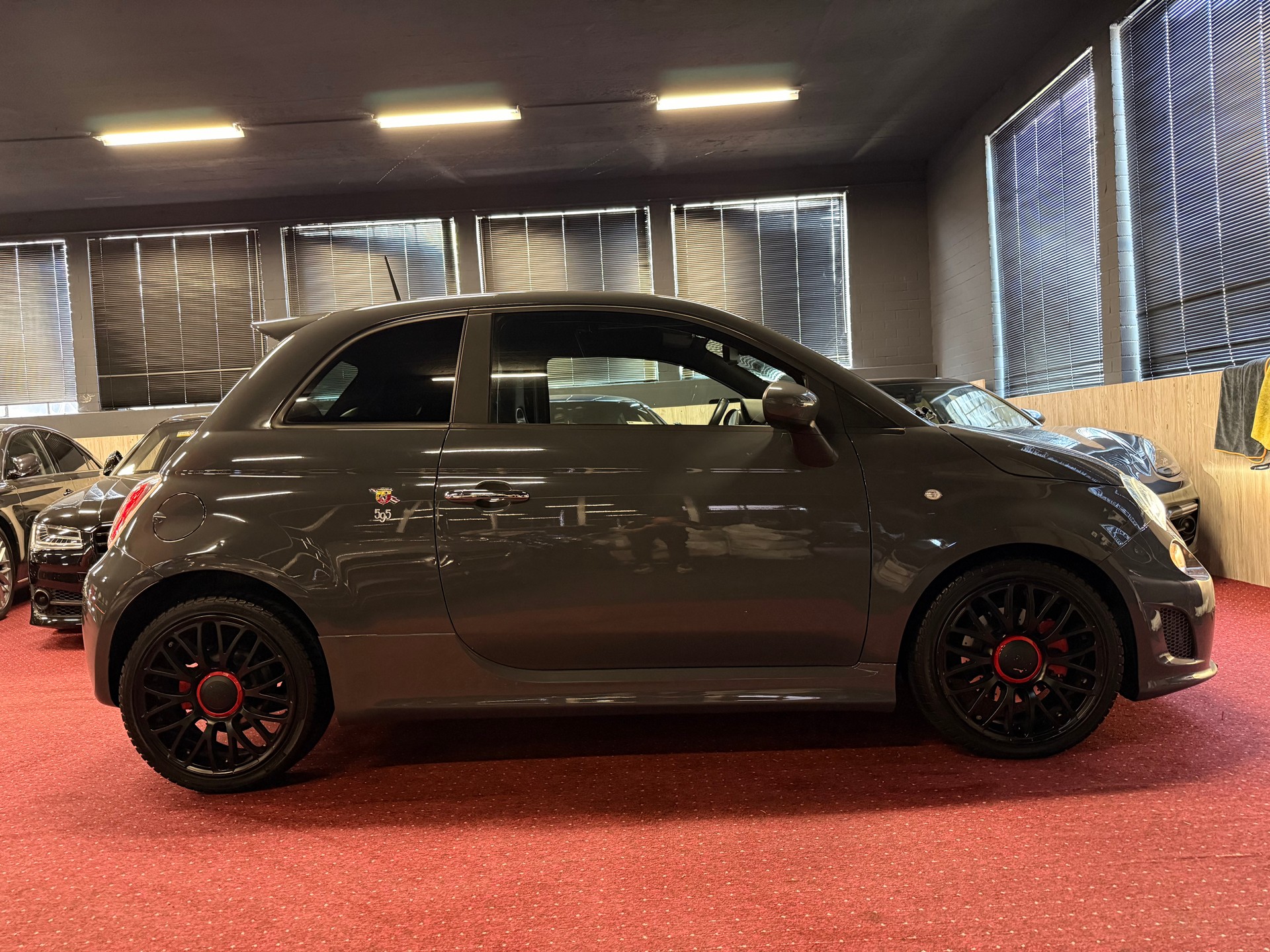 FIAT 595 1.4 16V Turbo Abarth Competizione / ** Frisch ab MFK & Service **-image-4