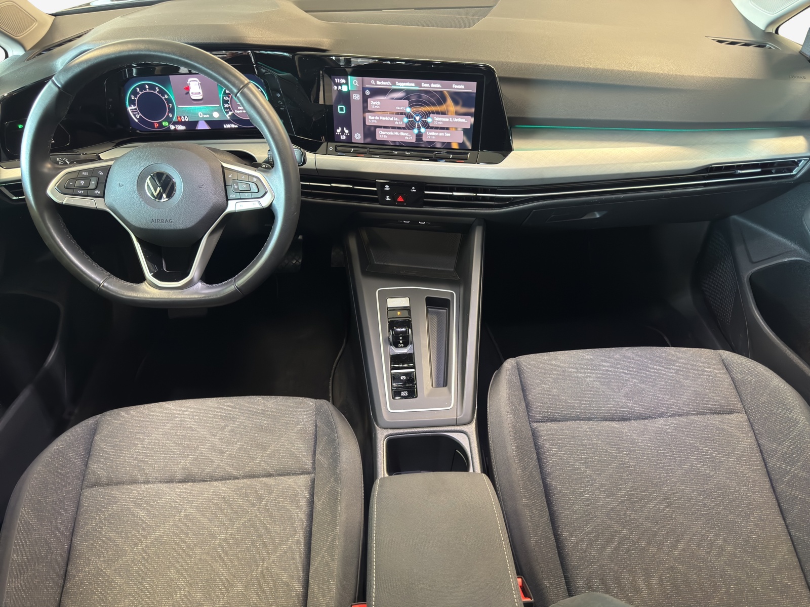 VW Golf 1.0 eTSI mHEV ACTLife DSG-image-8