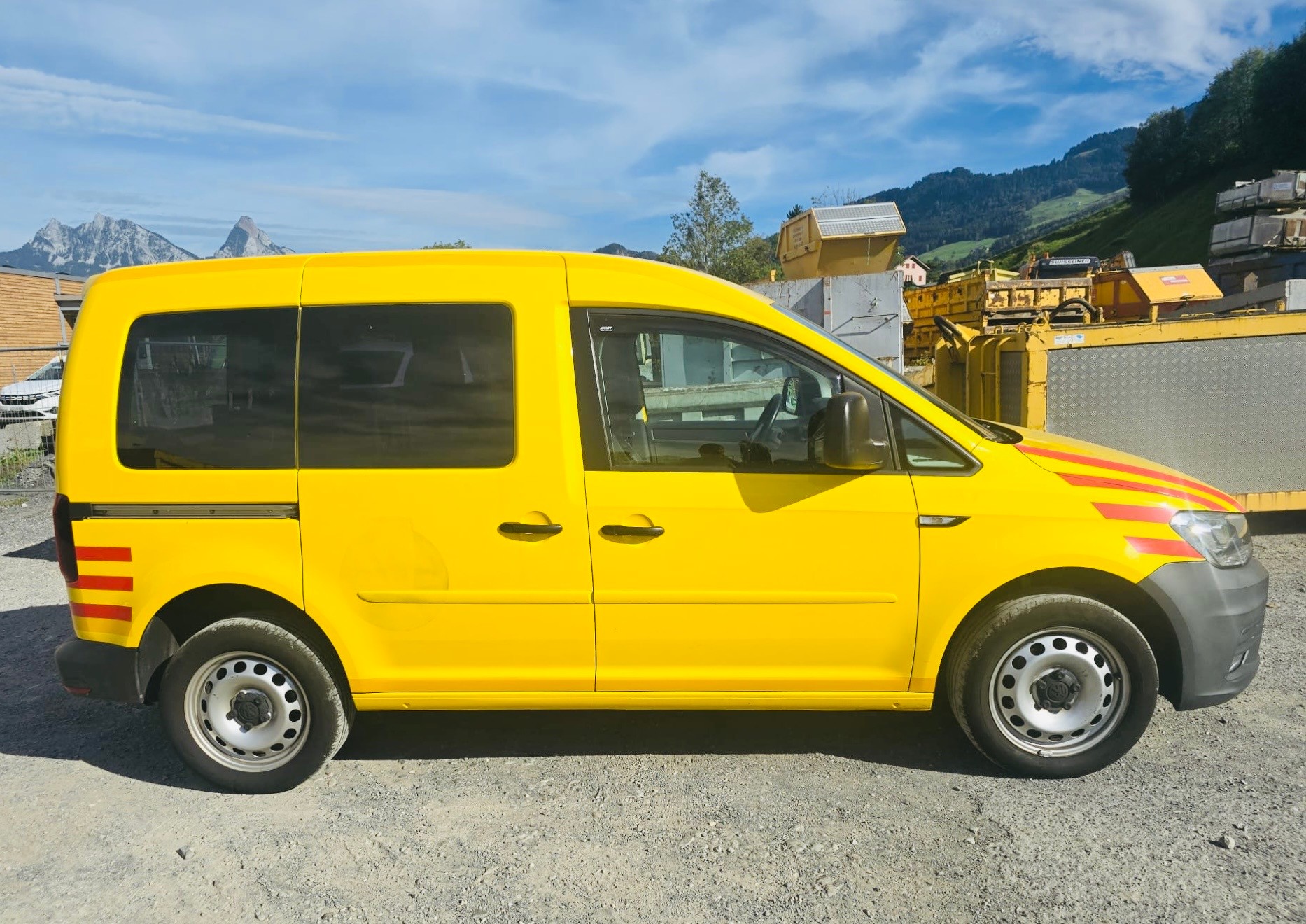 VW Caddy 2.0TDI 4Motion BlueMotion Technology DSG-image-2