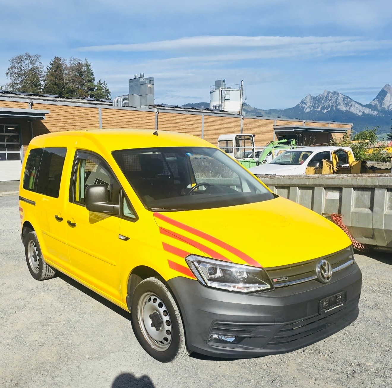 VW Caddy 2.0TDI 4Motion BlueMotion Technology DSG-image-1
