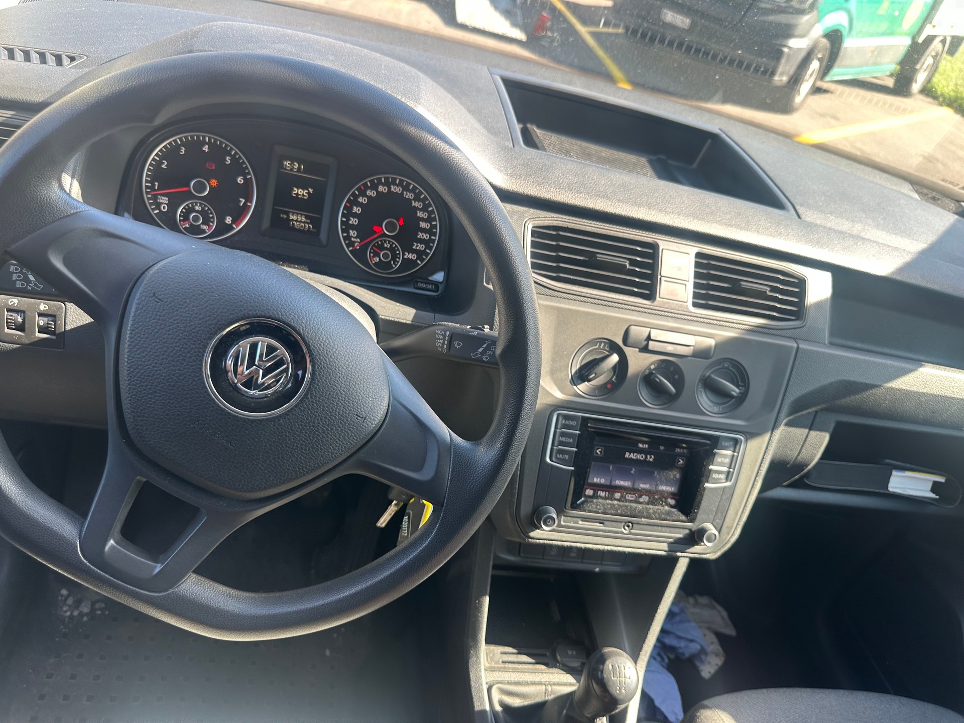 VW Caddy 1.2 TSI BlueMotion Technology-image-2