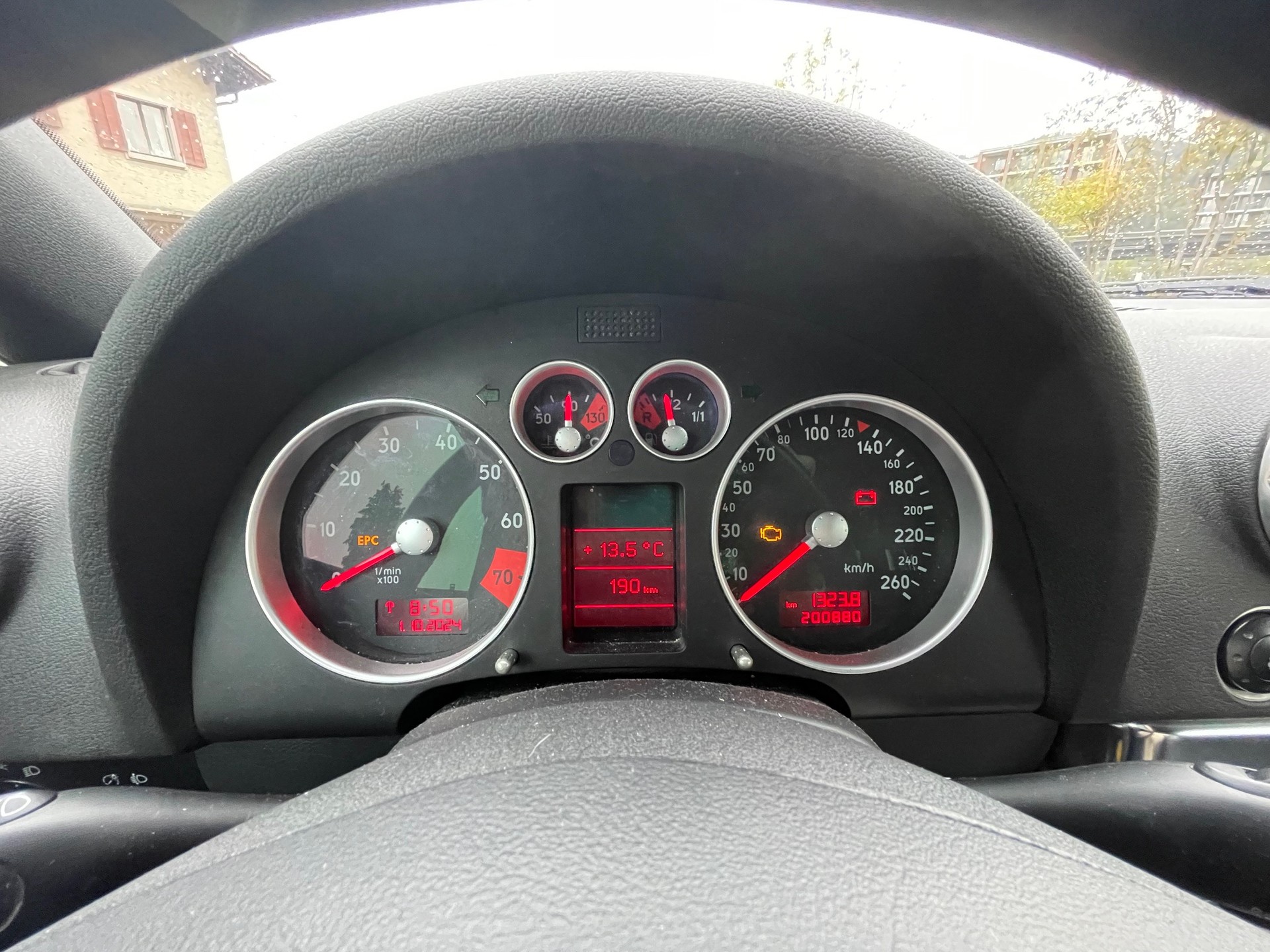 AUDI TT Roadster 1.8 T-image-12