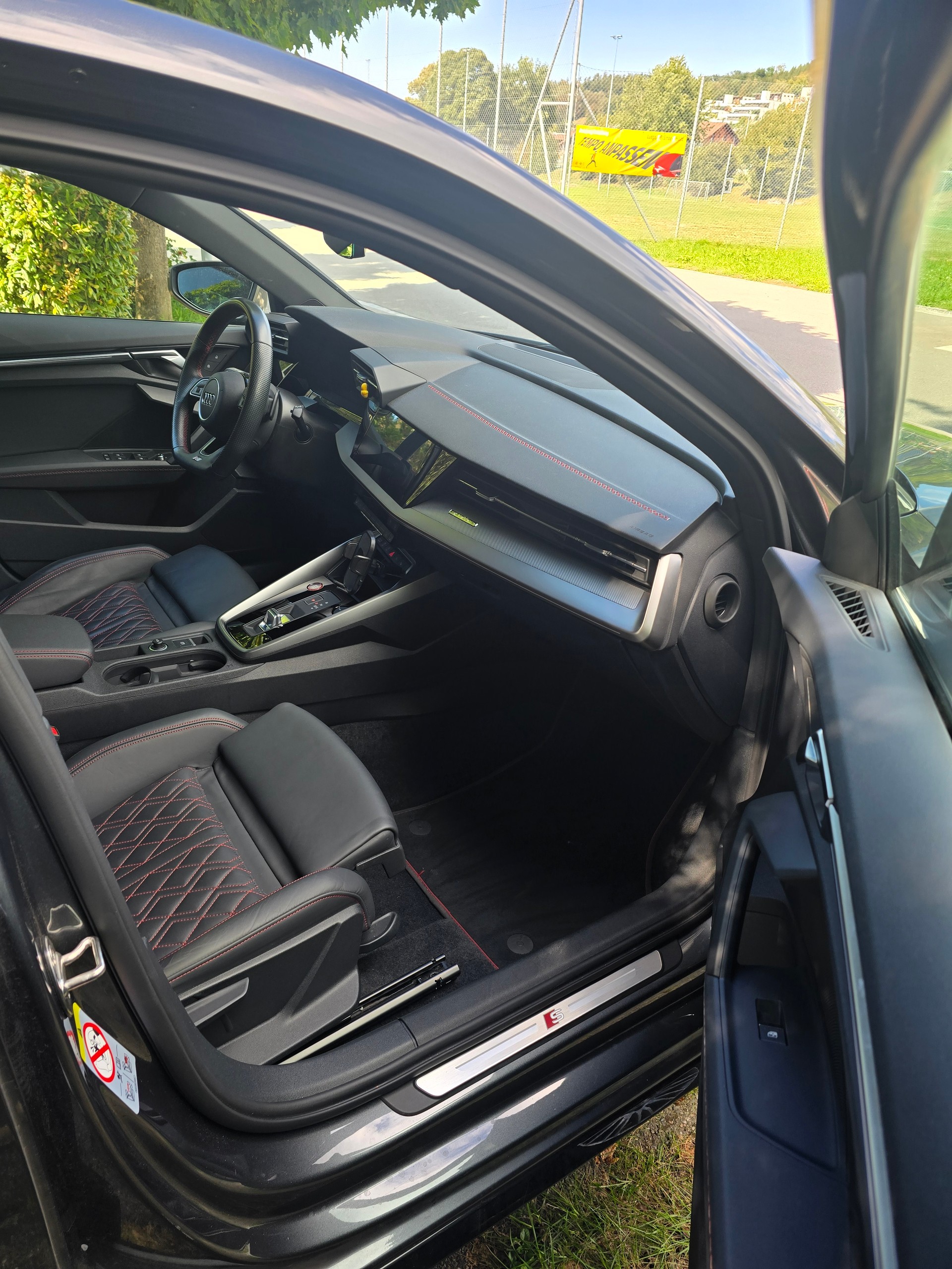 AUDI Sportback 2.0 TFSI quattro S-tronic-image-15
