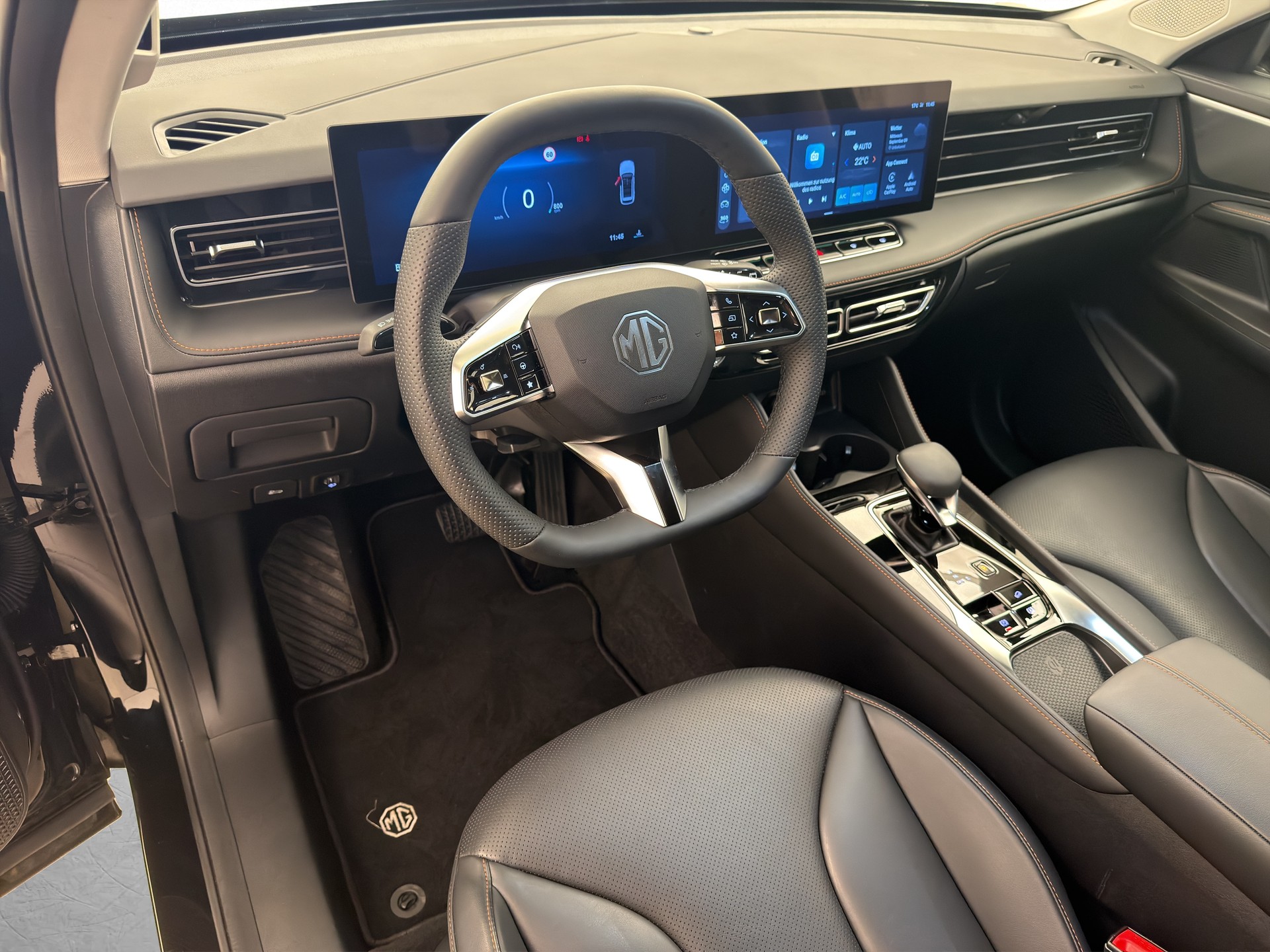 MG HS 1.5 Vti-Tech Luxury-image-12