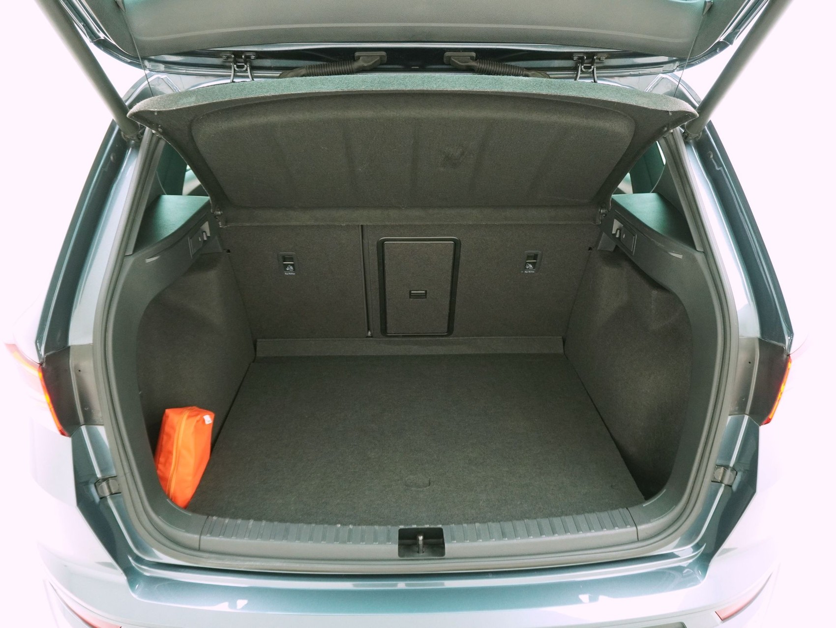 SEAT Cupra Ateca 2.0 TSI DSG 4Drive-image-11