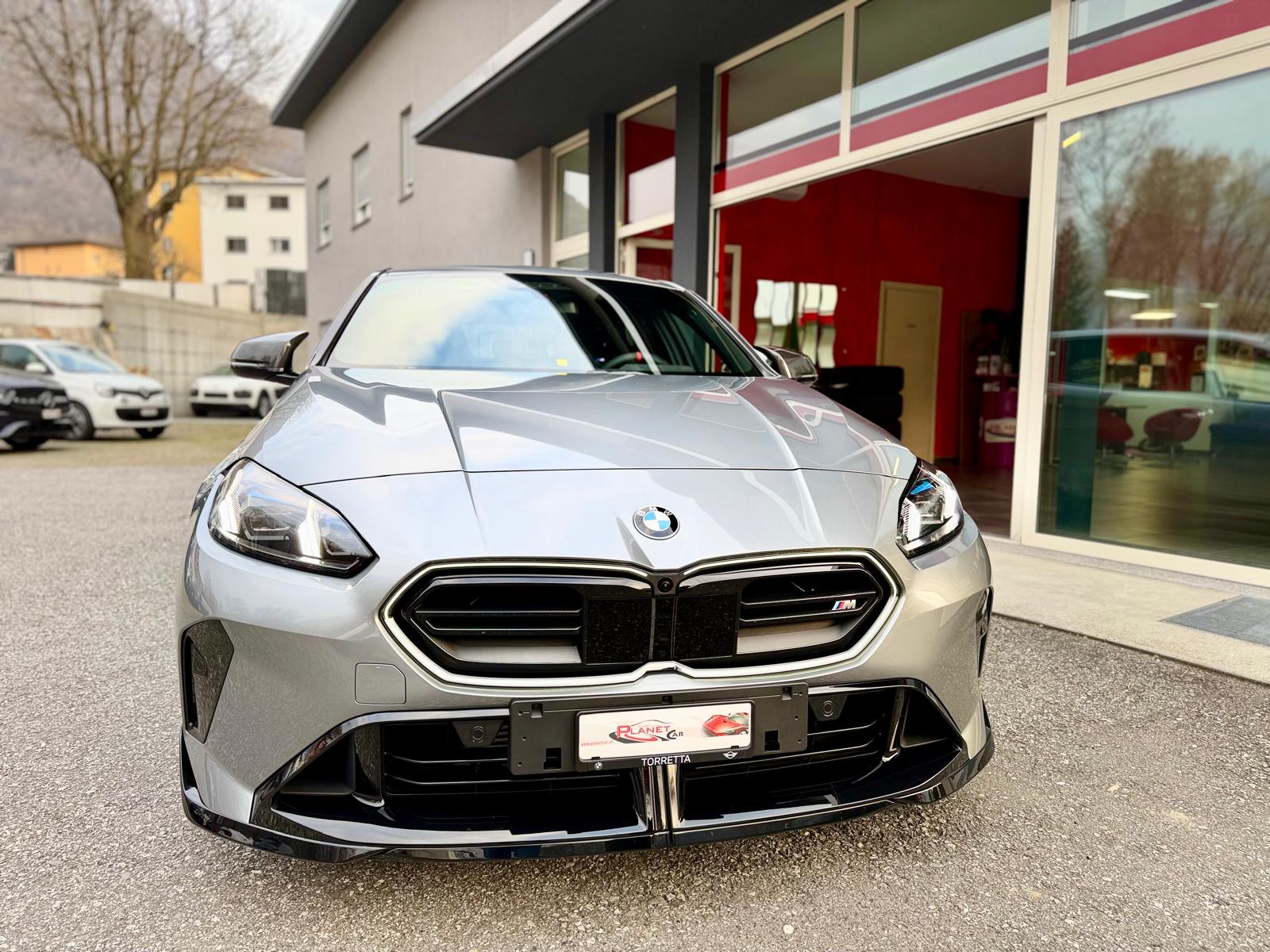 BMW M135 xDrive M Sport Pro *50 Years Edition*-showroom-element-2