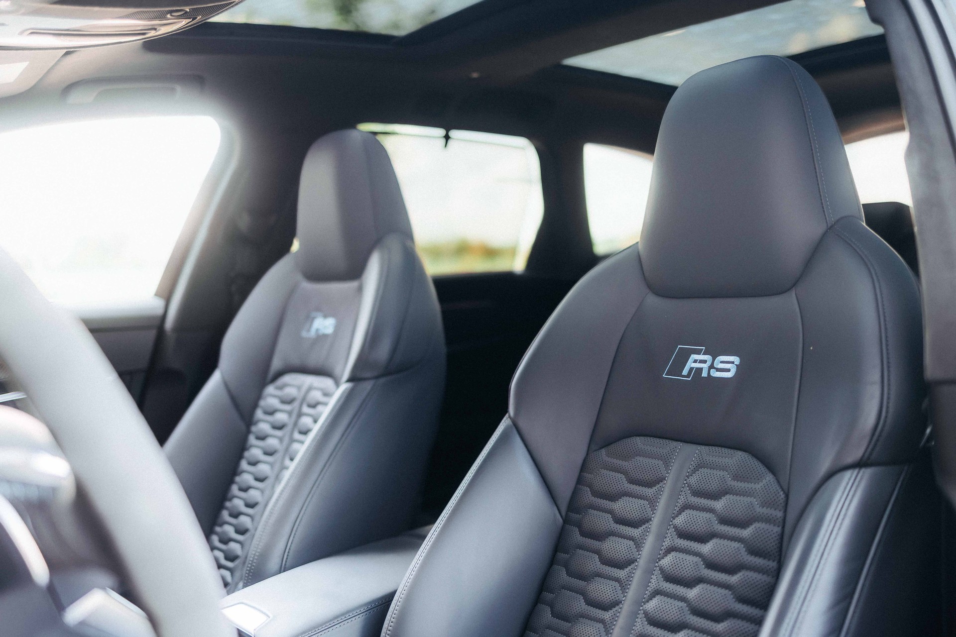AUDI 4.0 V8 TFSI quattro T-Tronic-image-10