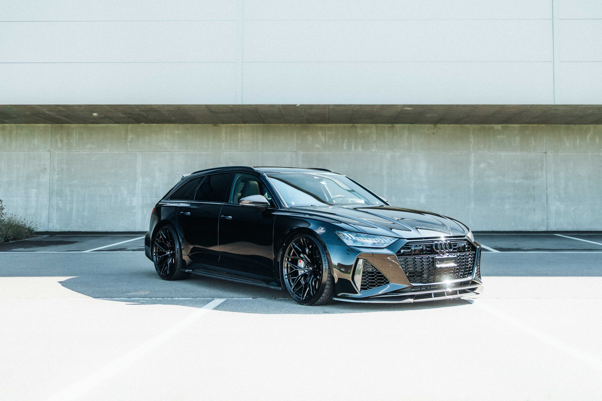 AUDI 4.0 V8 TFSI quattro T-Tronic-image-0