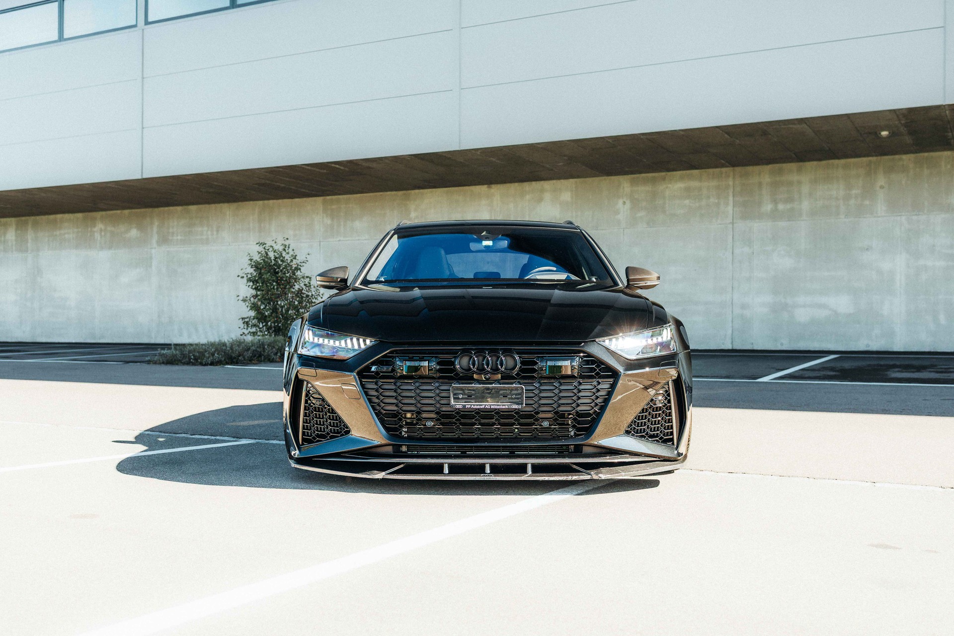 AUDI 4.0 V8 TFSI quattro T-Tronic-image-2