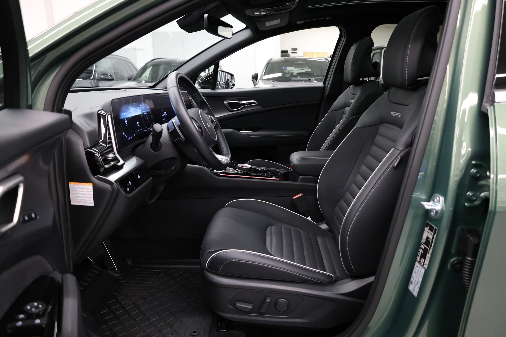 KIA Sportage 1.6 T-GDi GT-Line-image-16