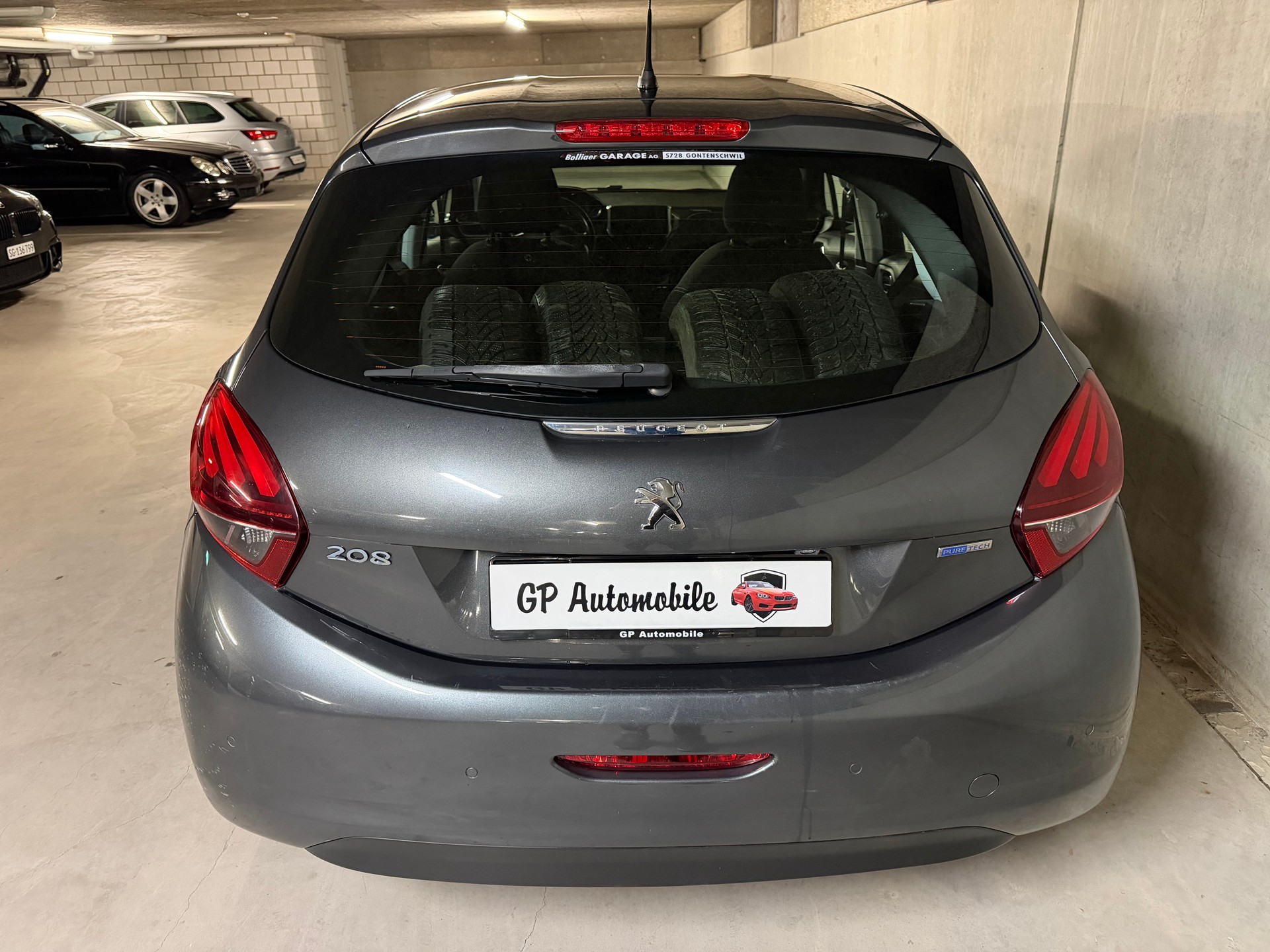 PEUGEOT 208 1.2 PureTech Allure / Frisch MFK / LCD Touchscreen / DAB / KAMERA / 8x Alu-image-12