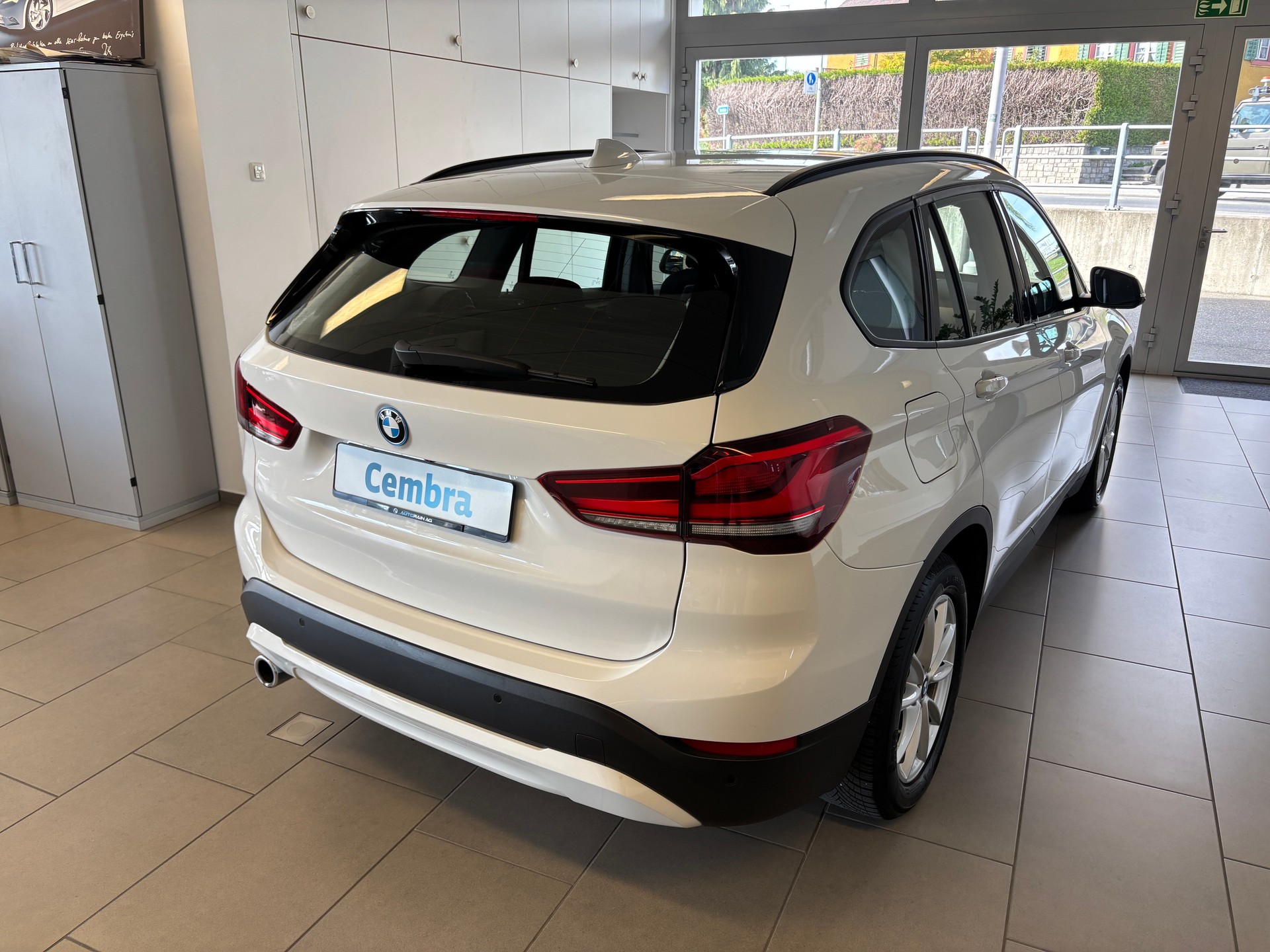 BMW X1 xDrive 25e Travel Edition Steptronic-image-3