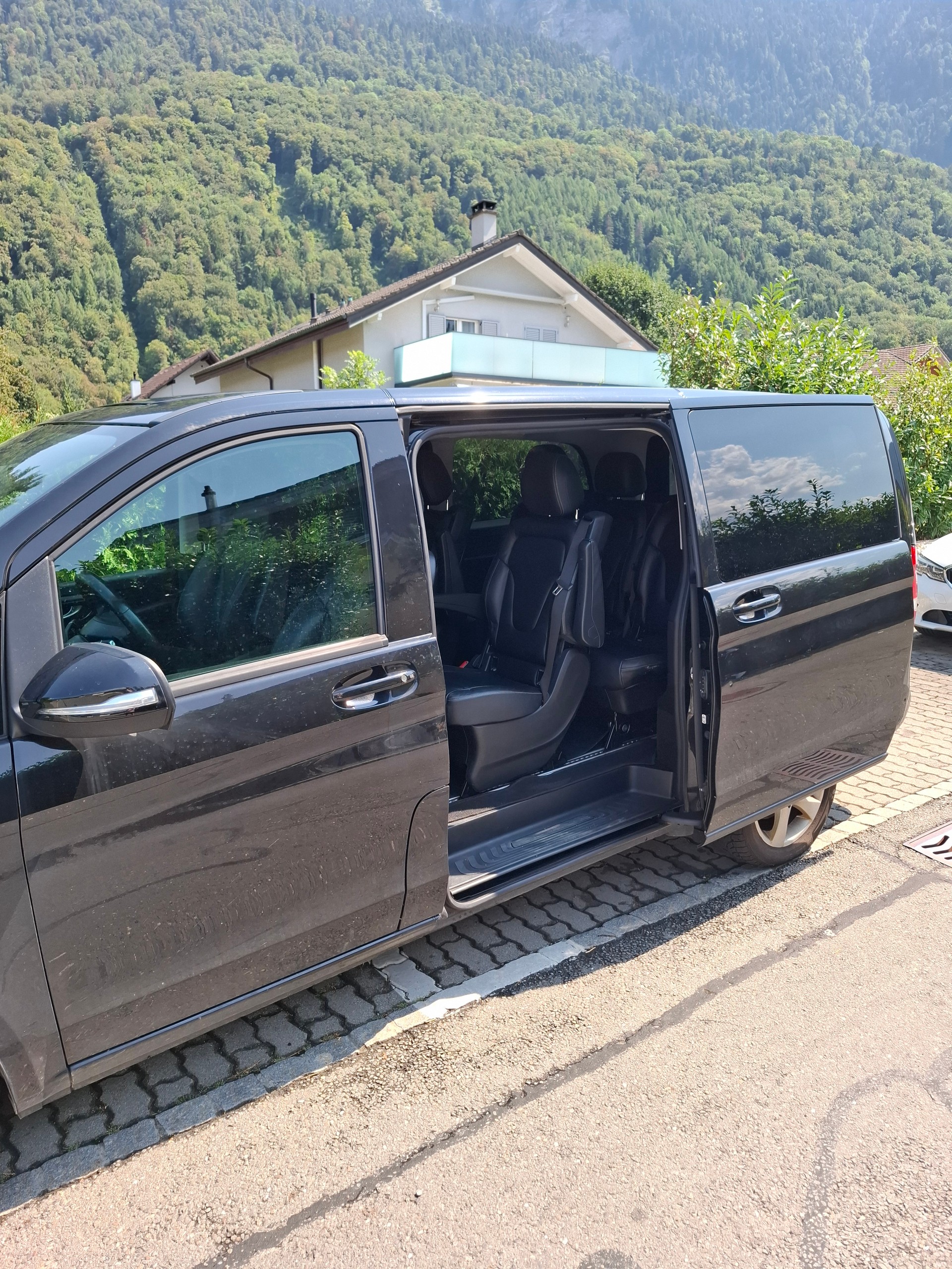 MERCEDES-BENZ V 250 d BlueT Sw.Ed.extr.l.4m-image-3