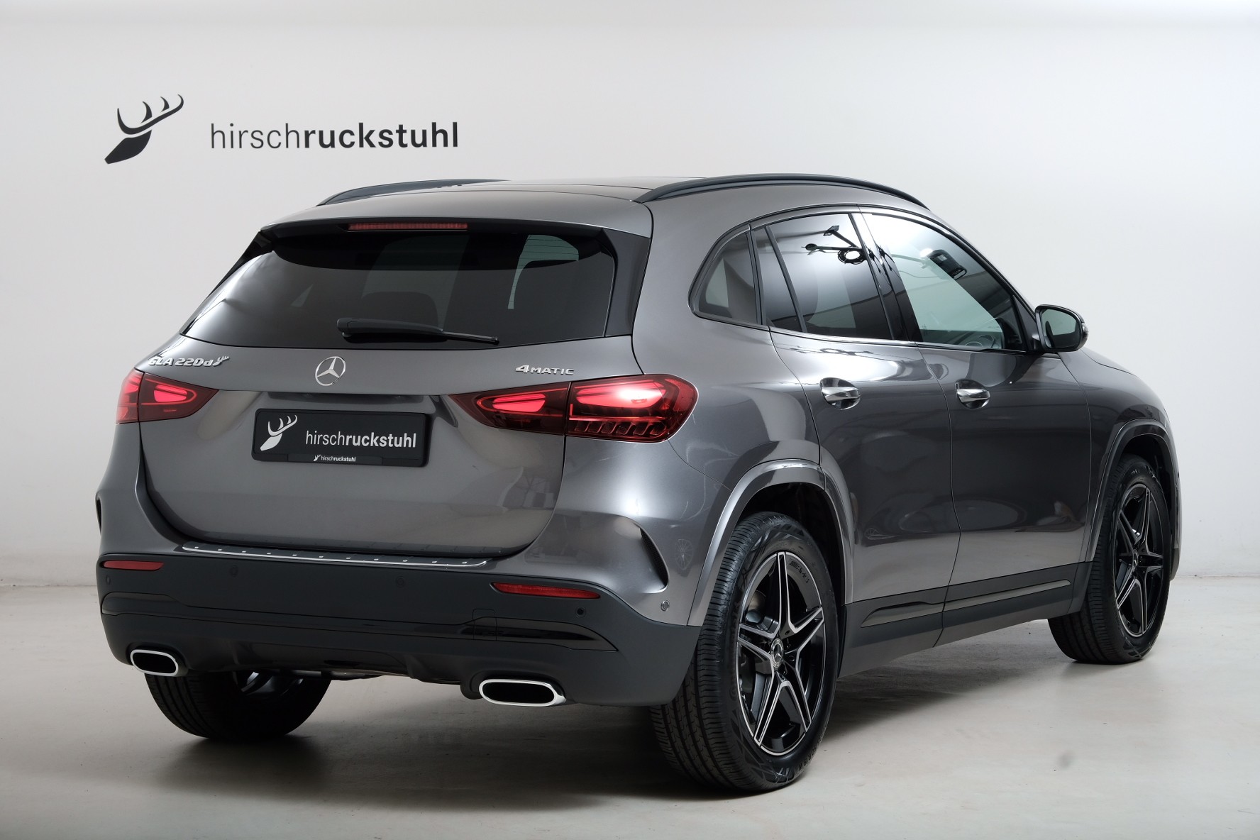 MERCEDES-BENZ GLA 220 d AMG Line 4matic H247-image-3