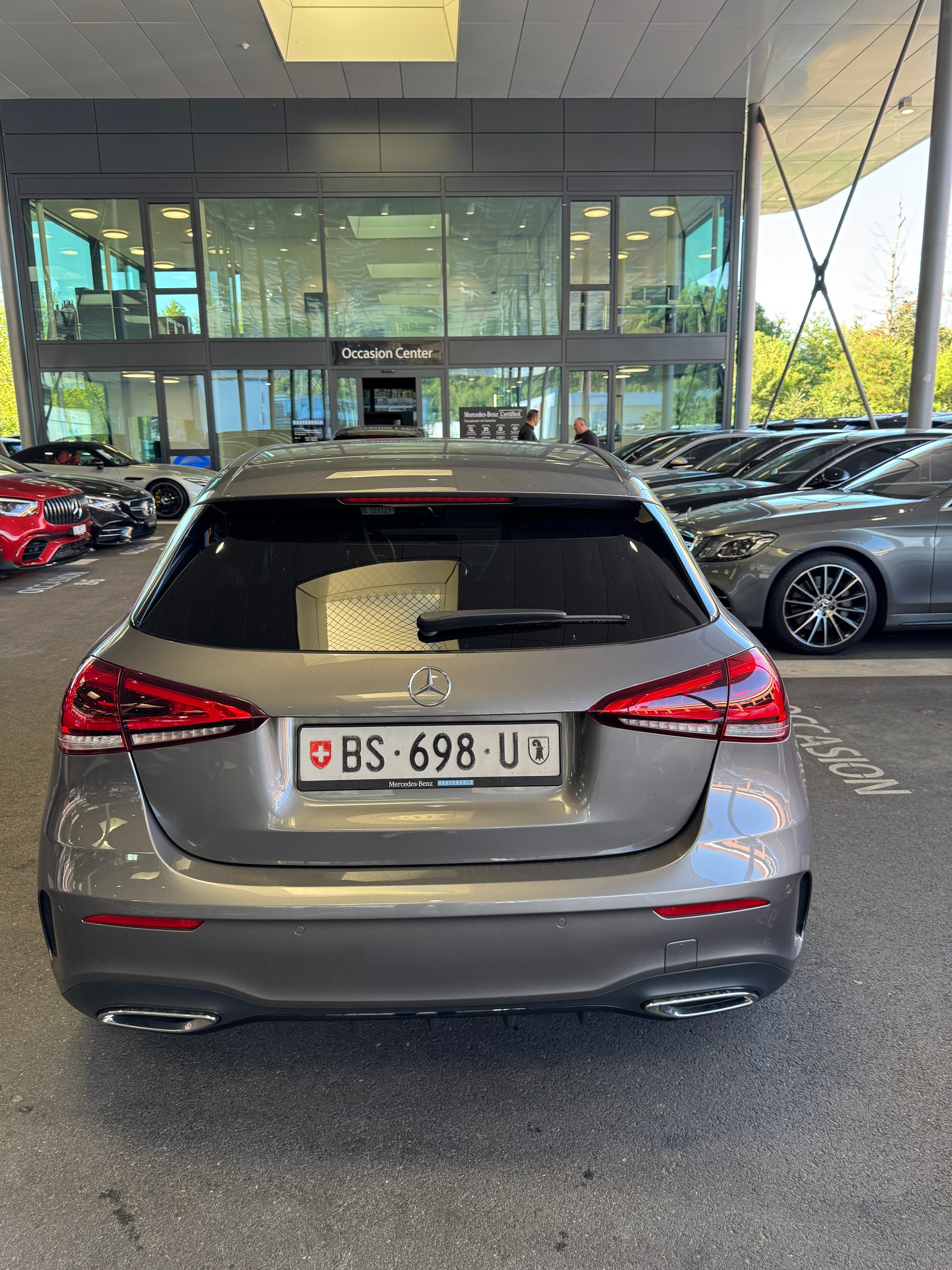 MERCEDES-BENZ A 250 AMG Line-image-4
