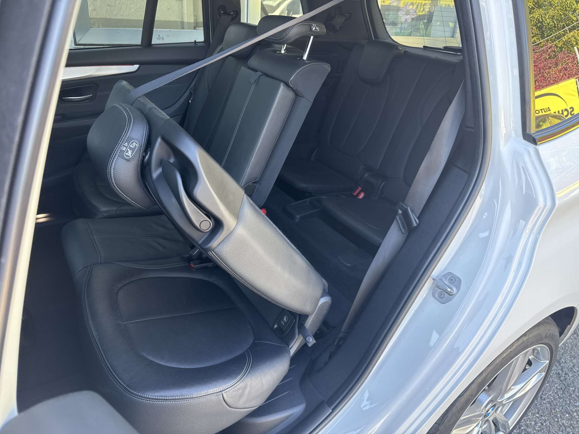 BMW 218d Gran Tourer M Sport 7-Plätzer Steptronic-Automat-image-15