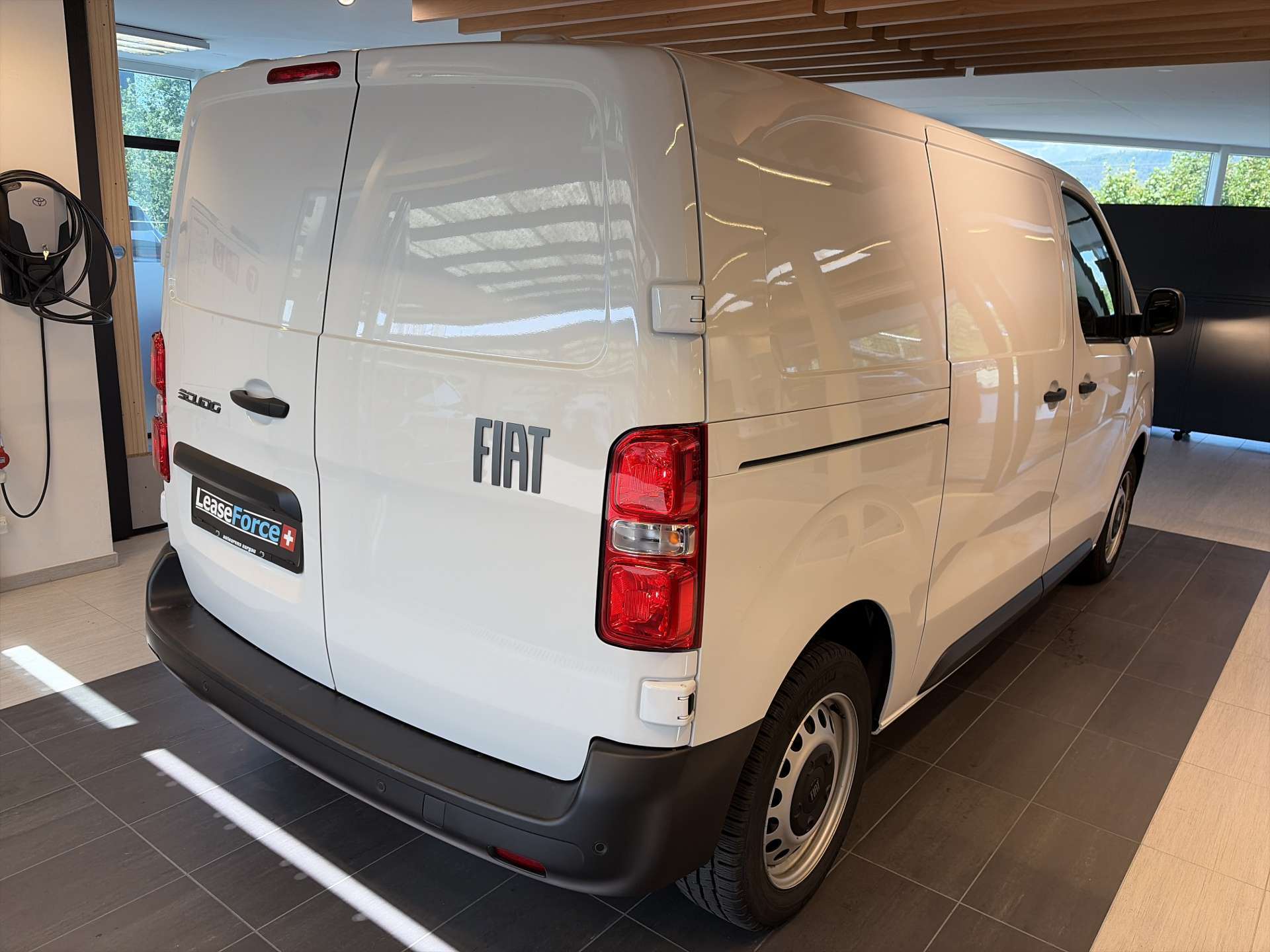 FIAT Scudo 2.0 BlueHDi L2 EAT-Automat-image-2