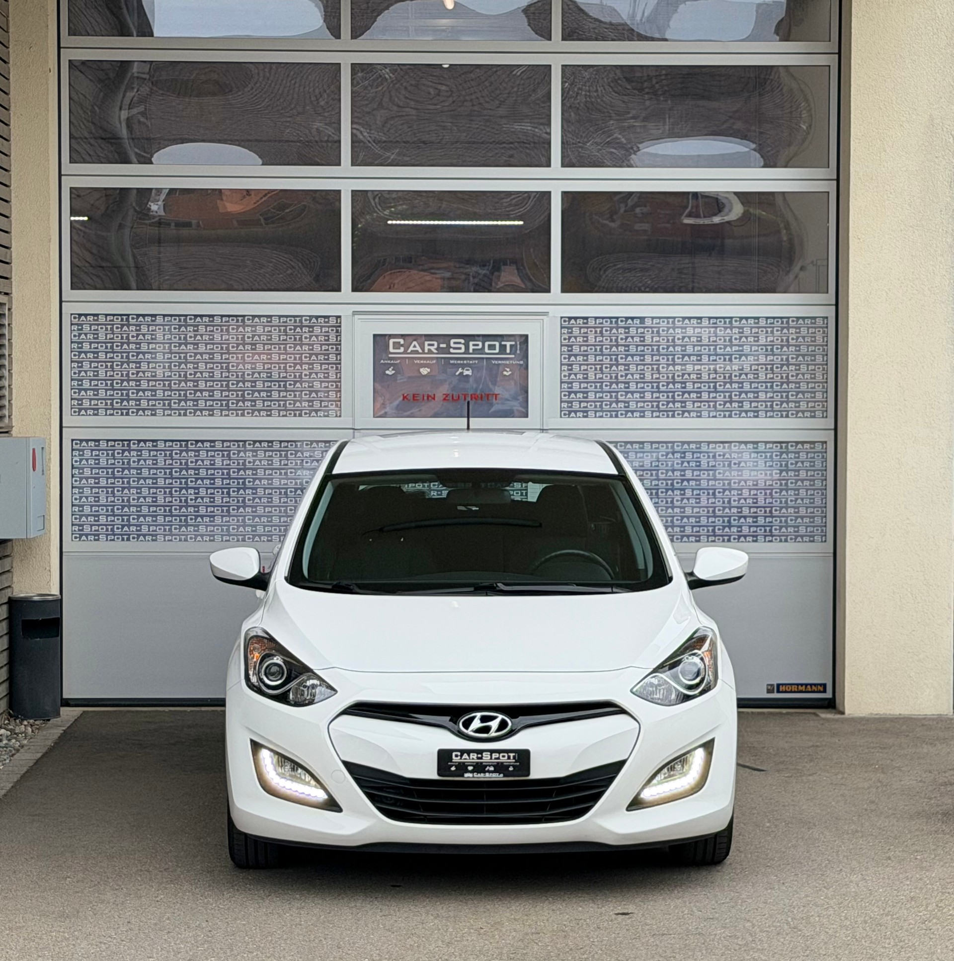 HYUNDAI i30 Wagon 1.4 Comfort-image-1