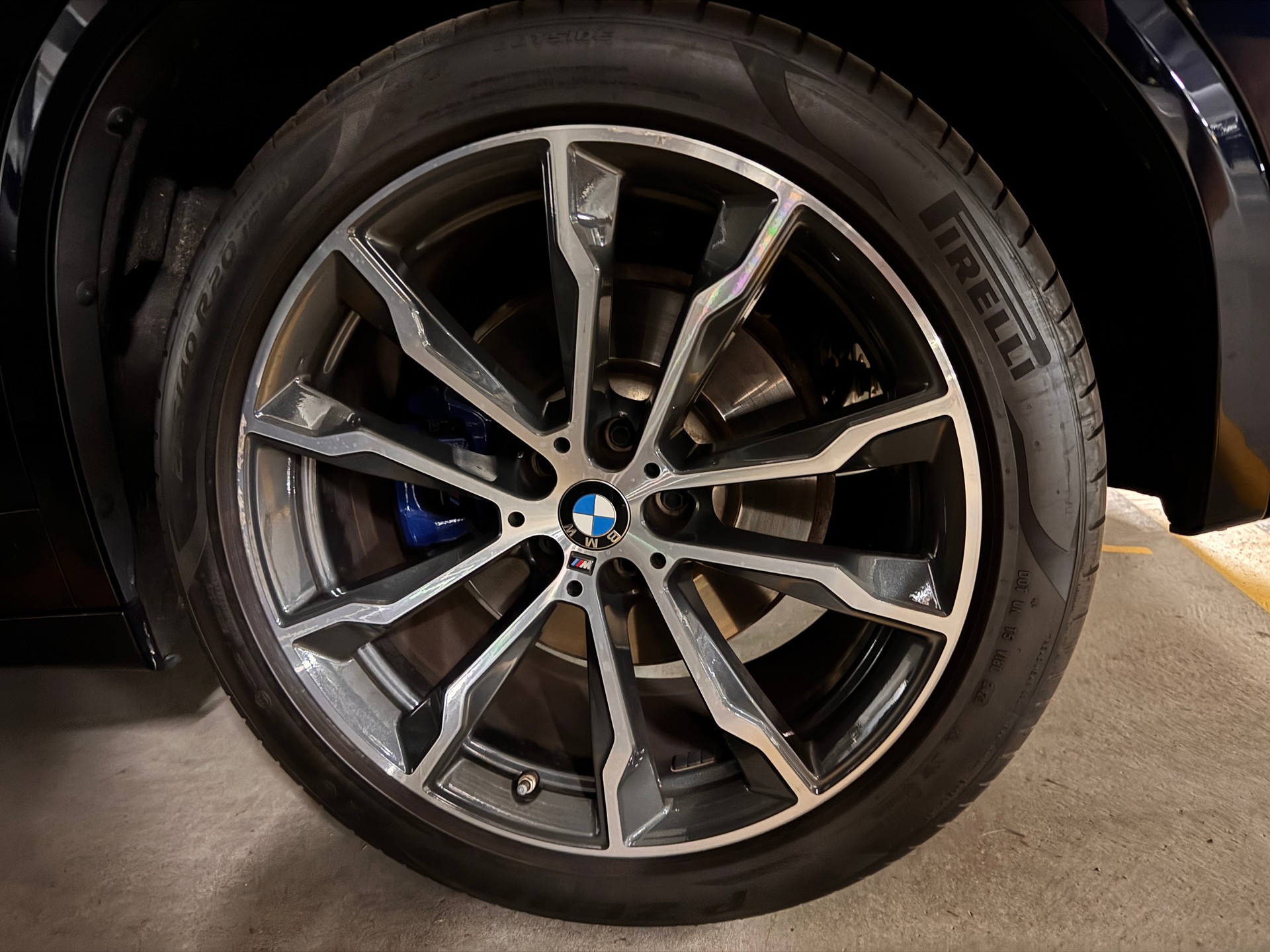 BMW 30d xDrive-image-5