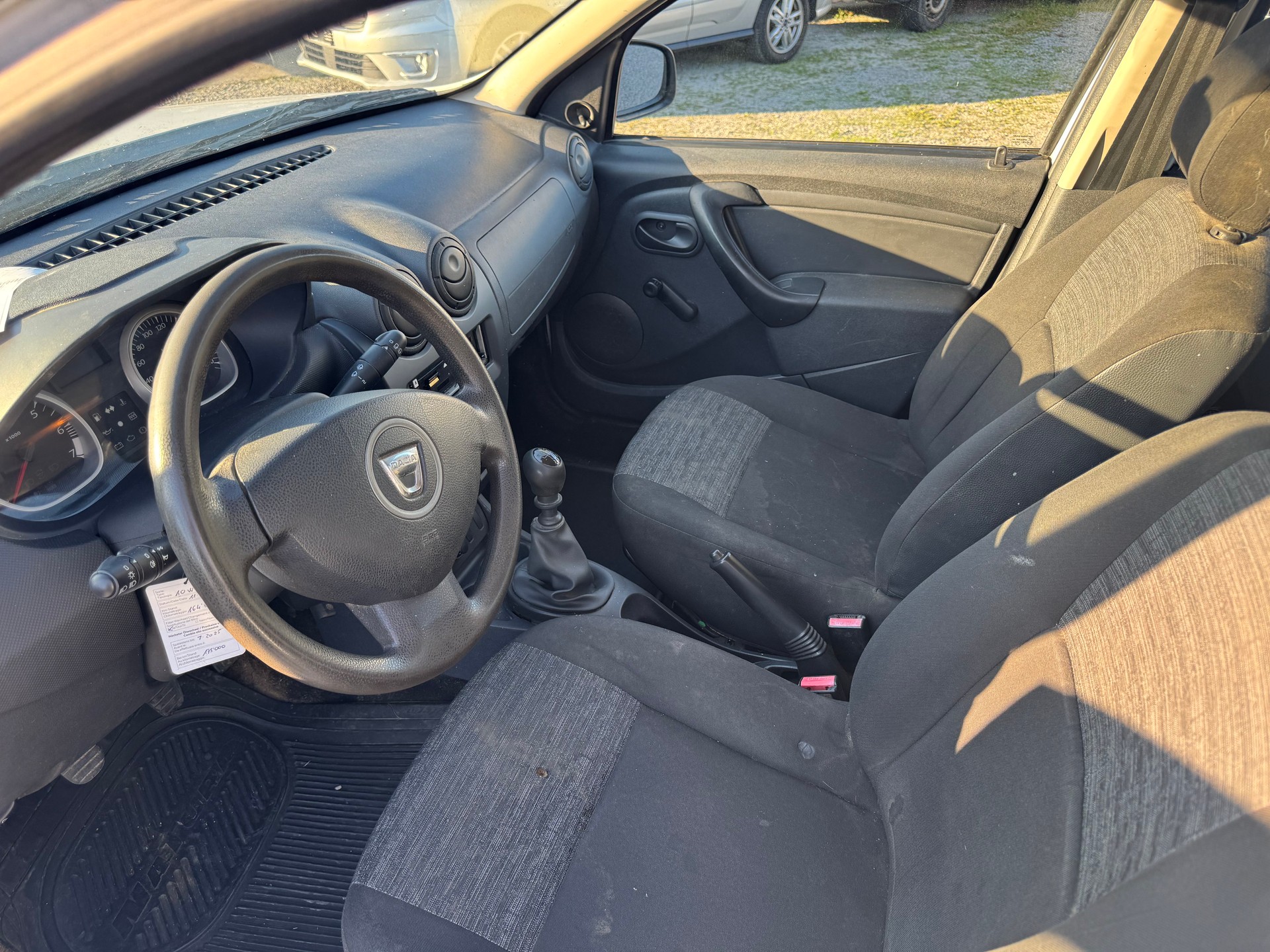 DACIA Duster 1.6 4x4-image-10