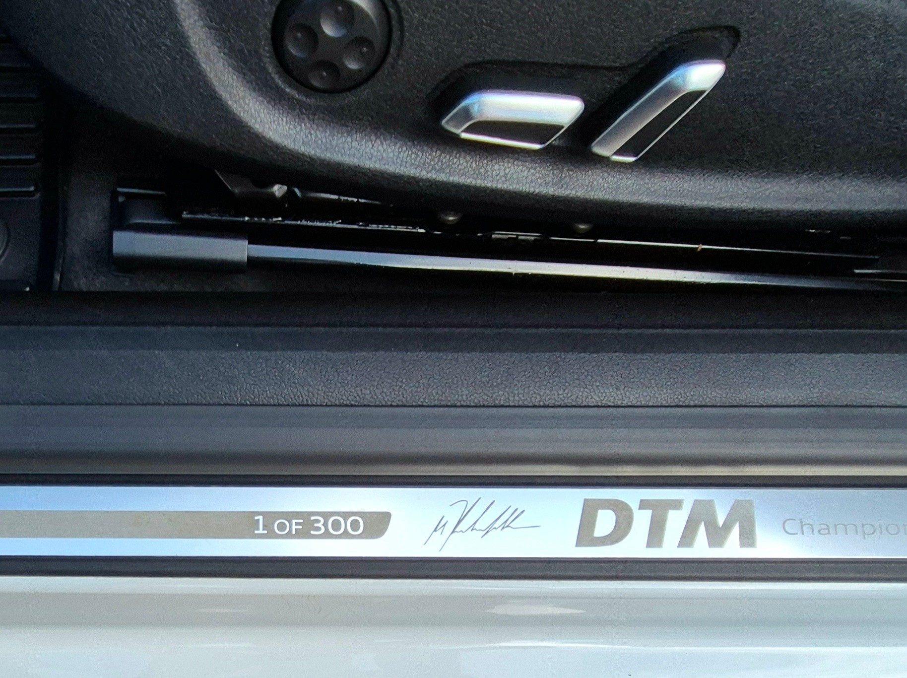 AUDI 2.0 TDI 177 quattro-image-3