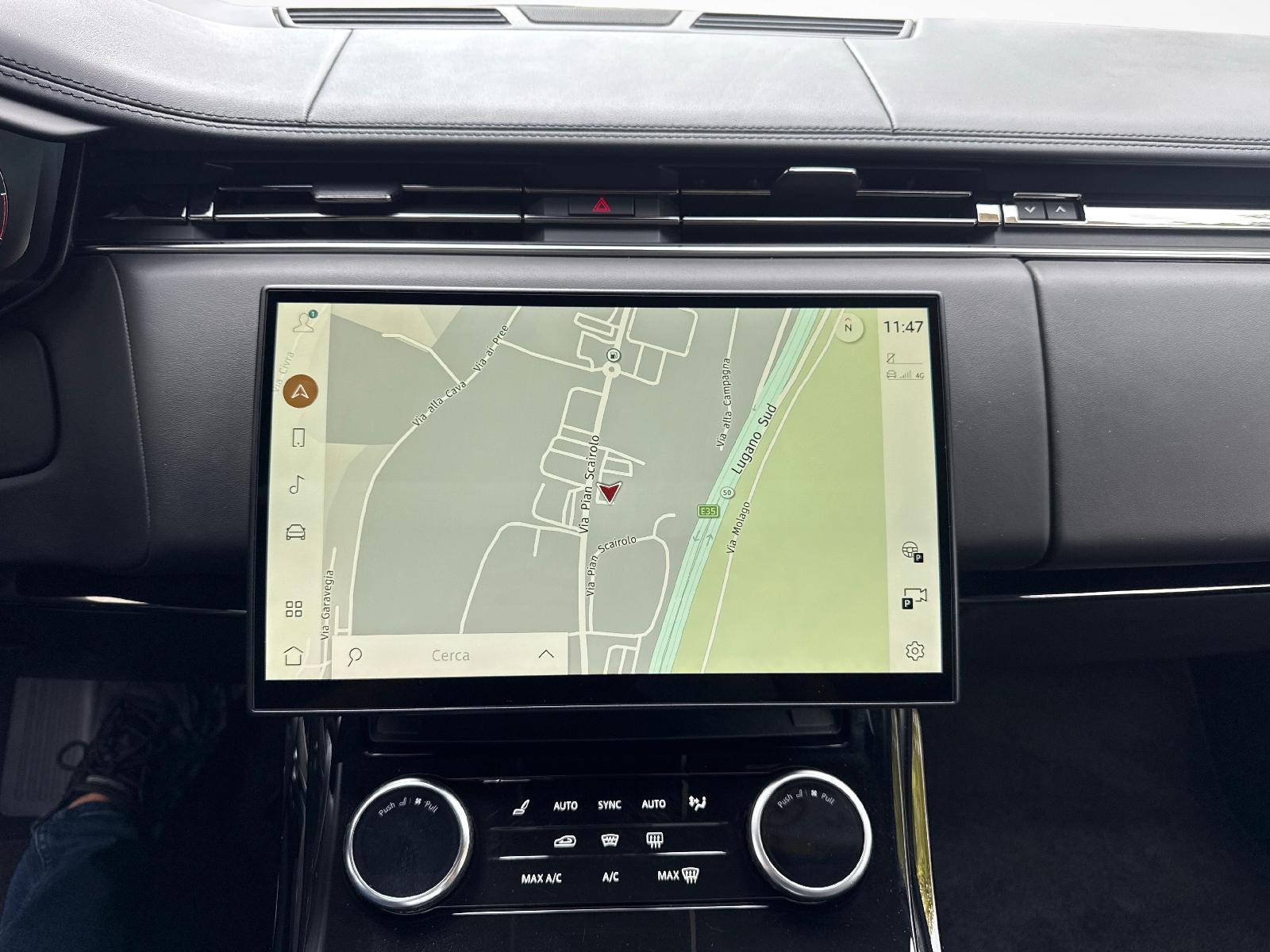 LAND ROVER Range Rover Sport 3.0 TD6 350 First Edition-image-16