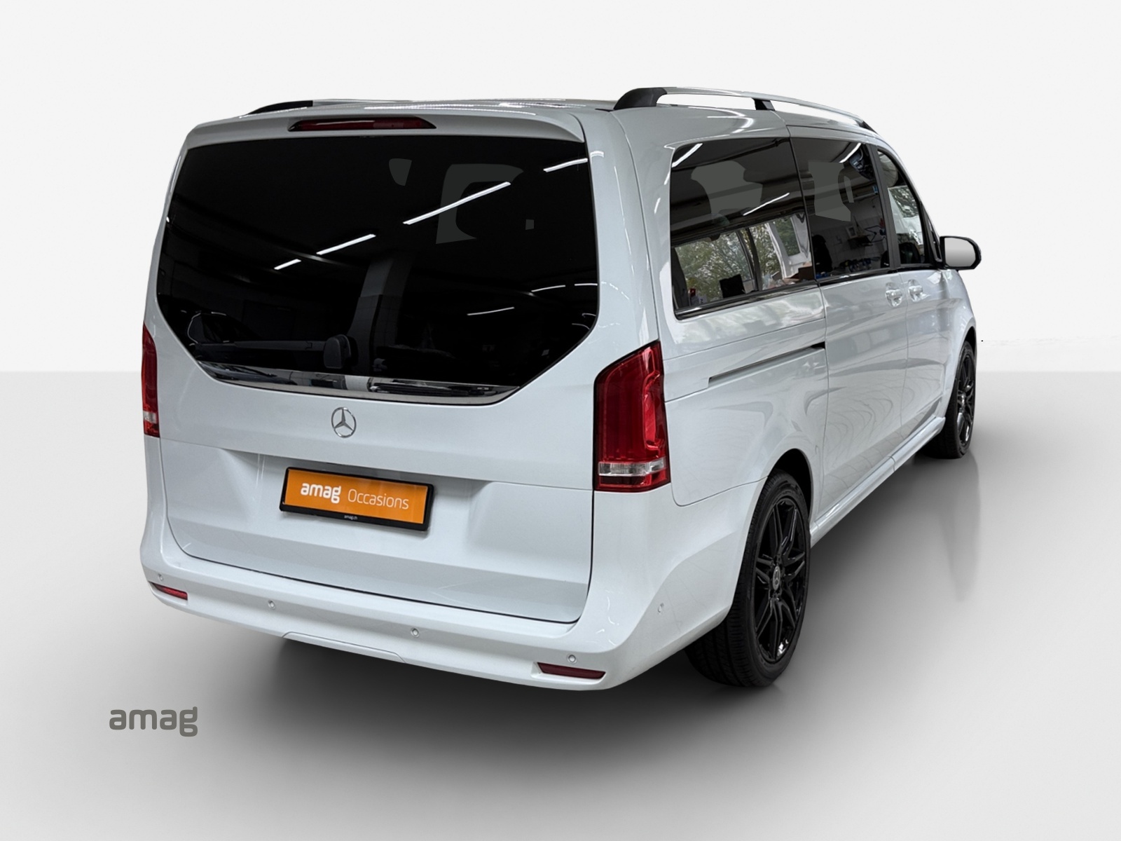 MERCEDES-BENZ V 300 d lang Avantgarde 4Matic 9G-Tronic-image-4