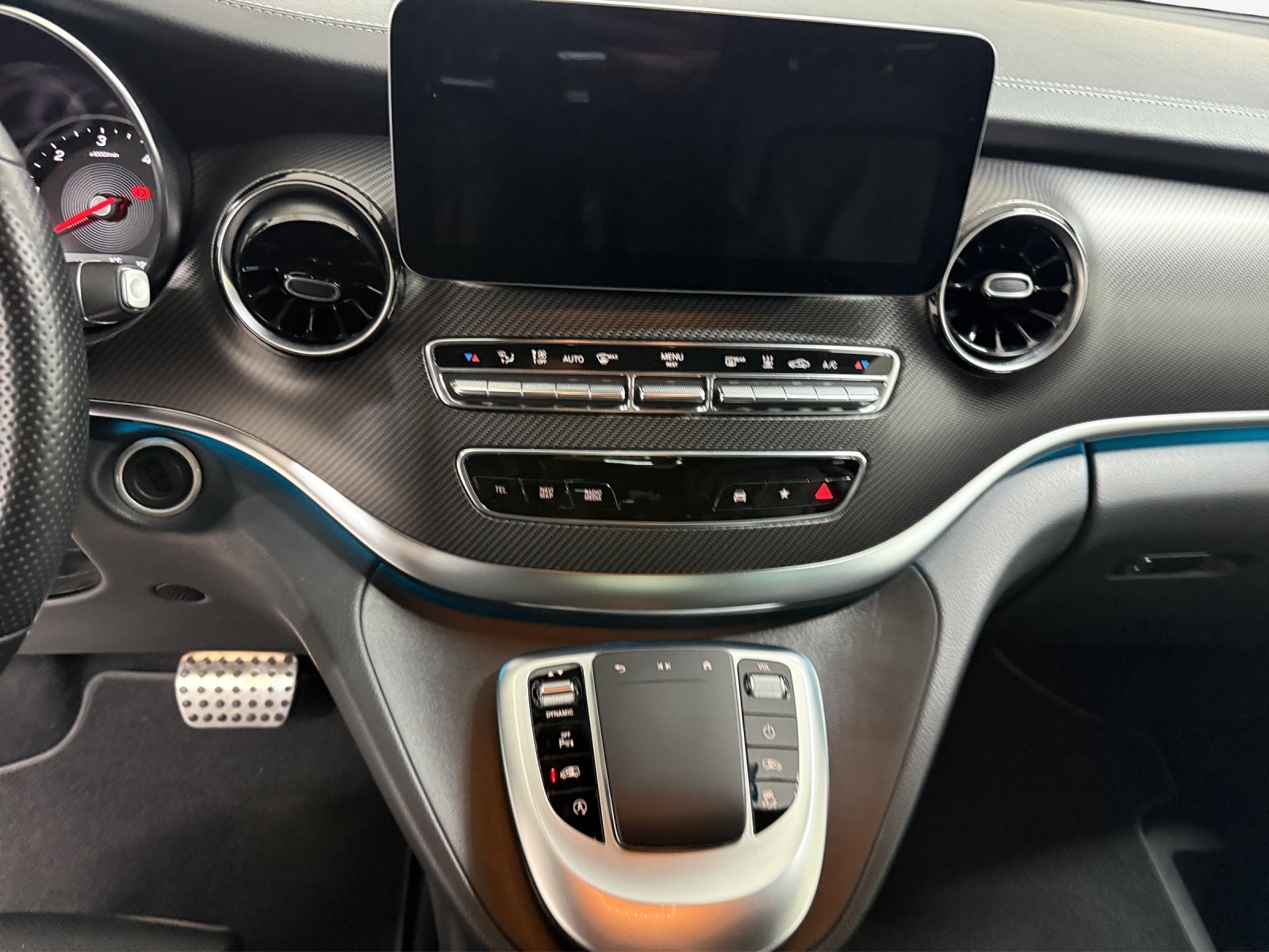 MERCEDES-BENZ V 300 d lang Avantgarde 4Matic 9G-Tronic-image-10