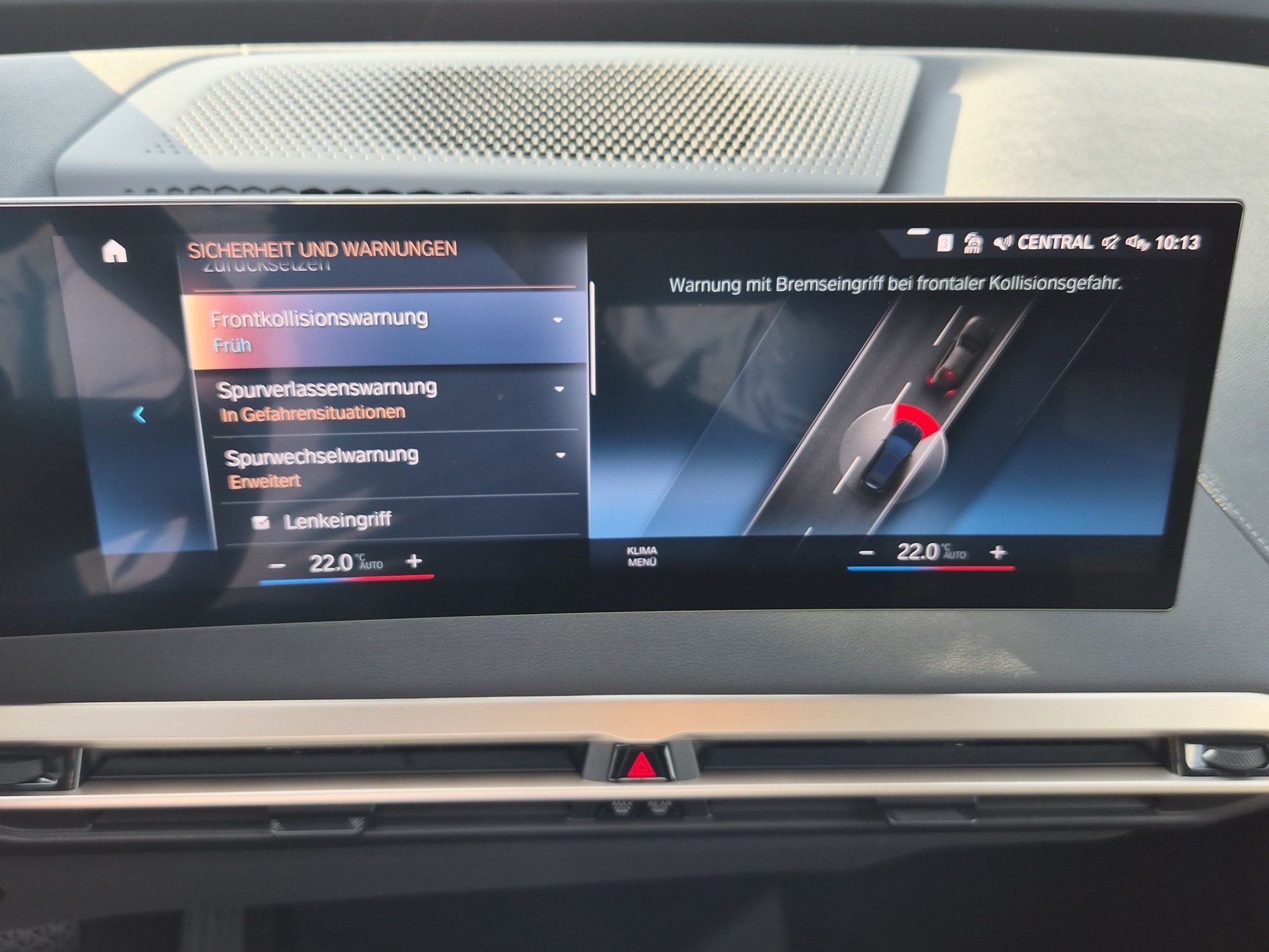 BMW iX xDrive40-image-25