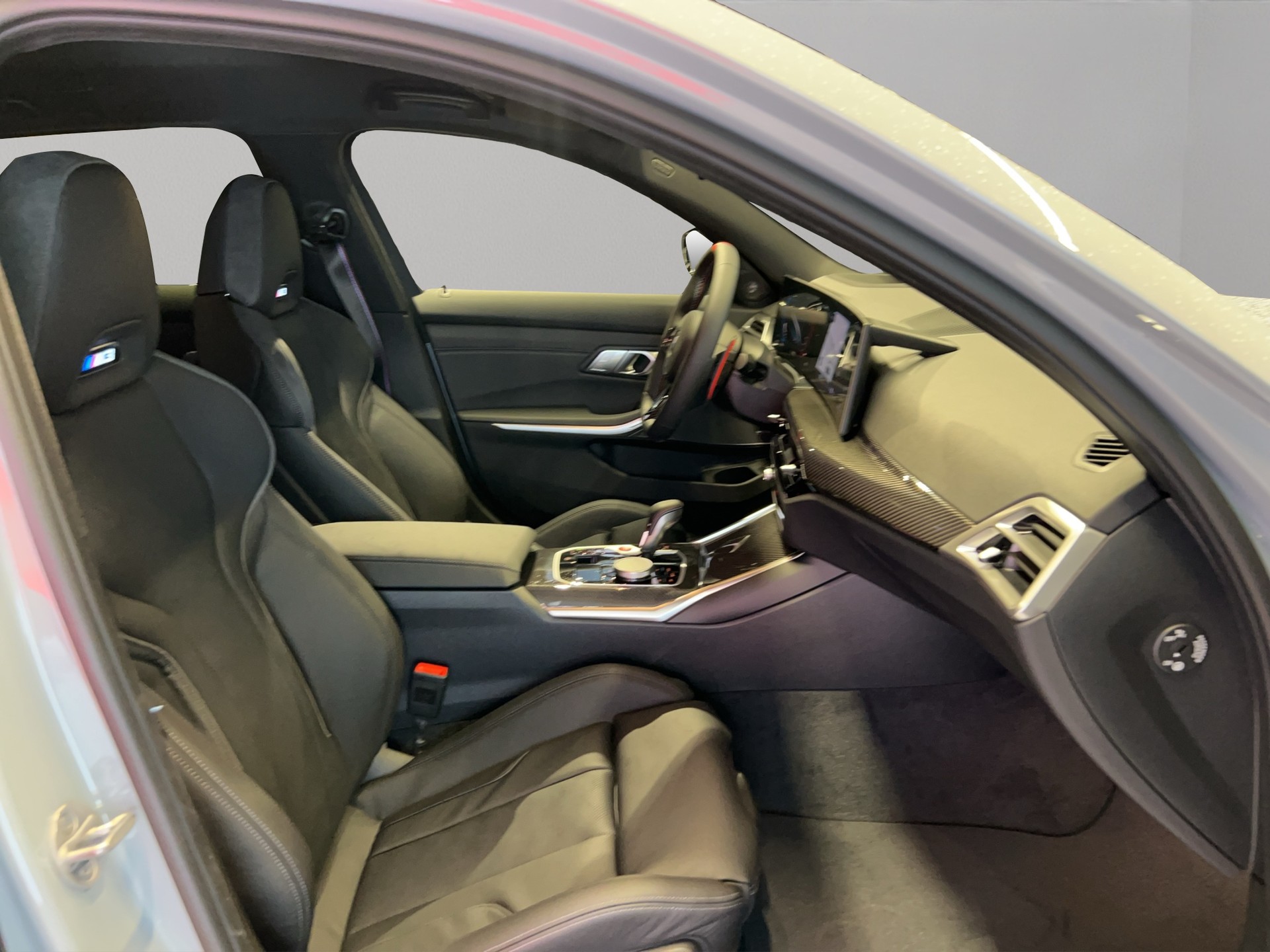 BMW M3 Touring xDrive Competition M-image-18