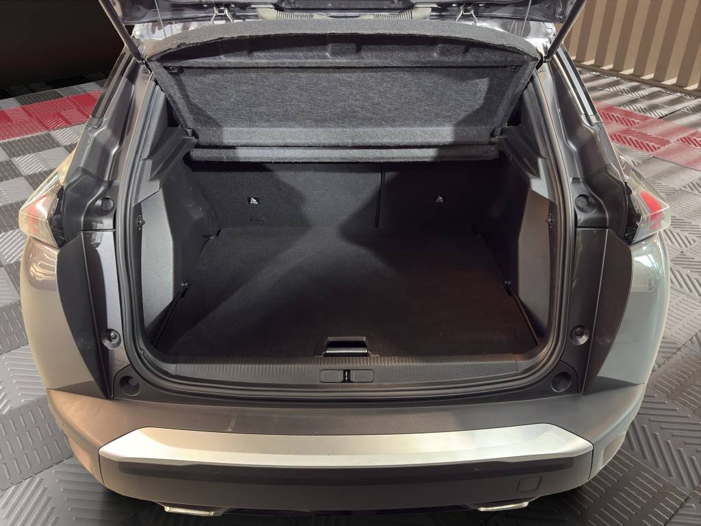 PEUGEOT 2008 1.2 PureTech Allure Pack EAT8-image-9