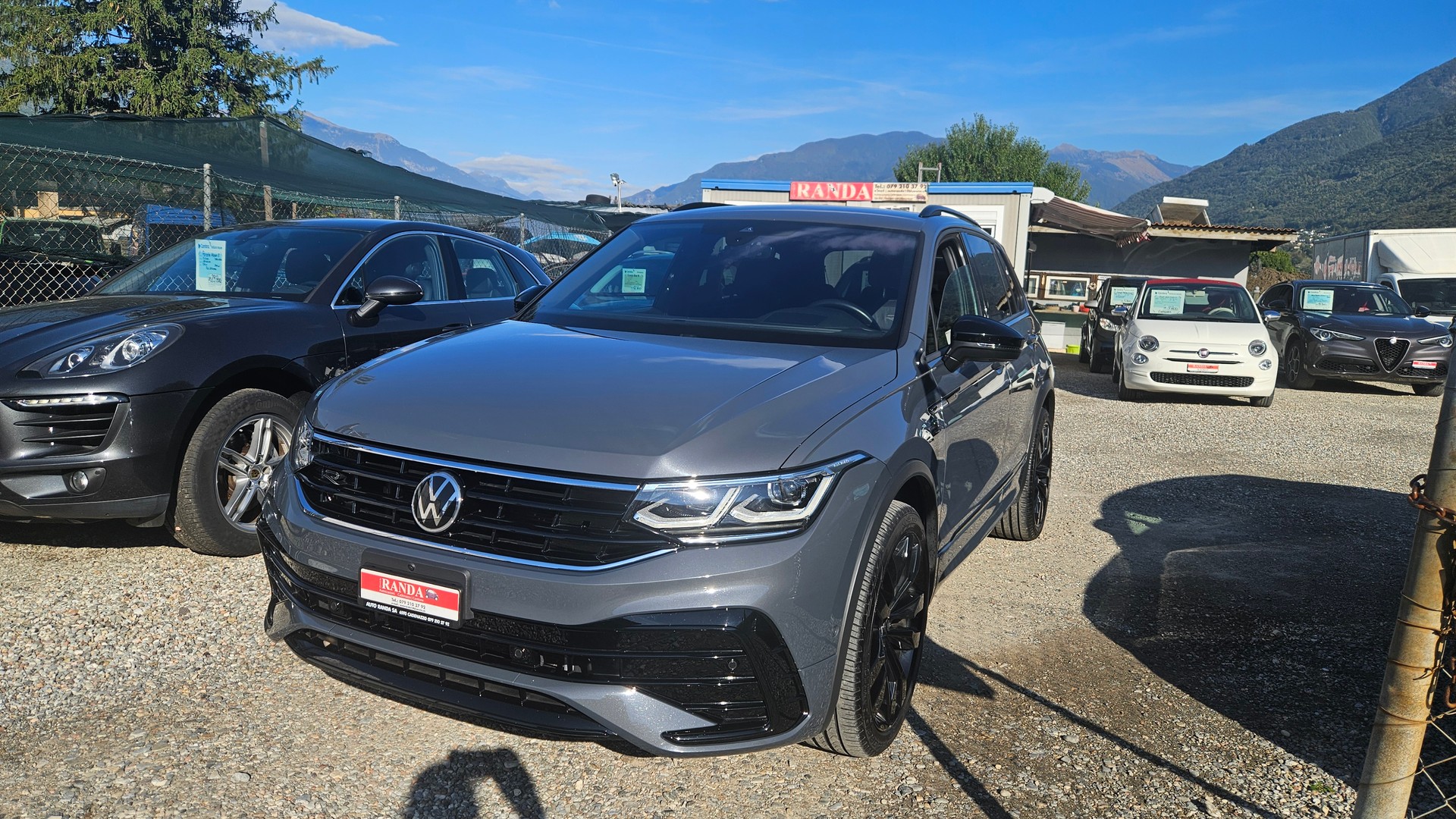 VW Tiguan 2.0 TDI SCR R-Line 4Motion DSG-image-2
