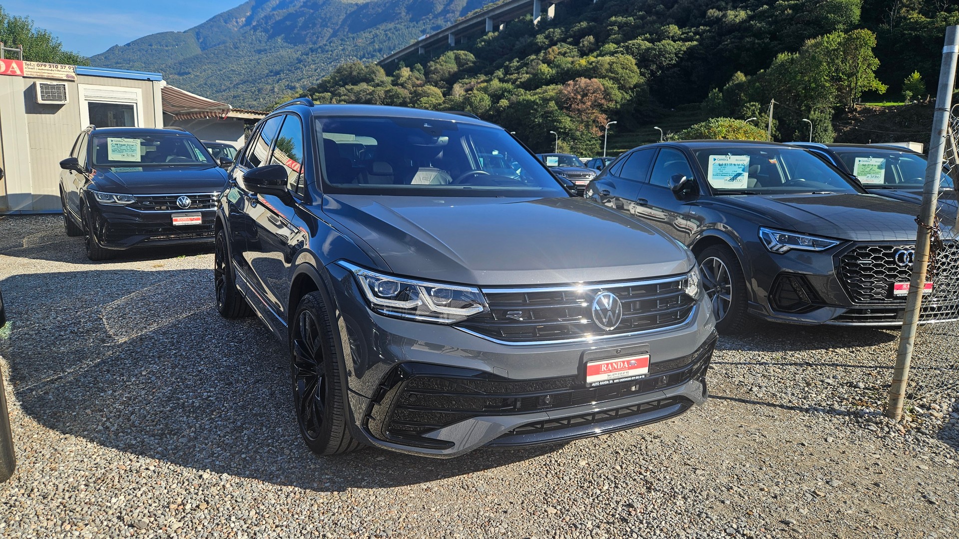 VW Tiguan 2.0 TDI SCR R-Line 4Motion DSG-image-1