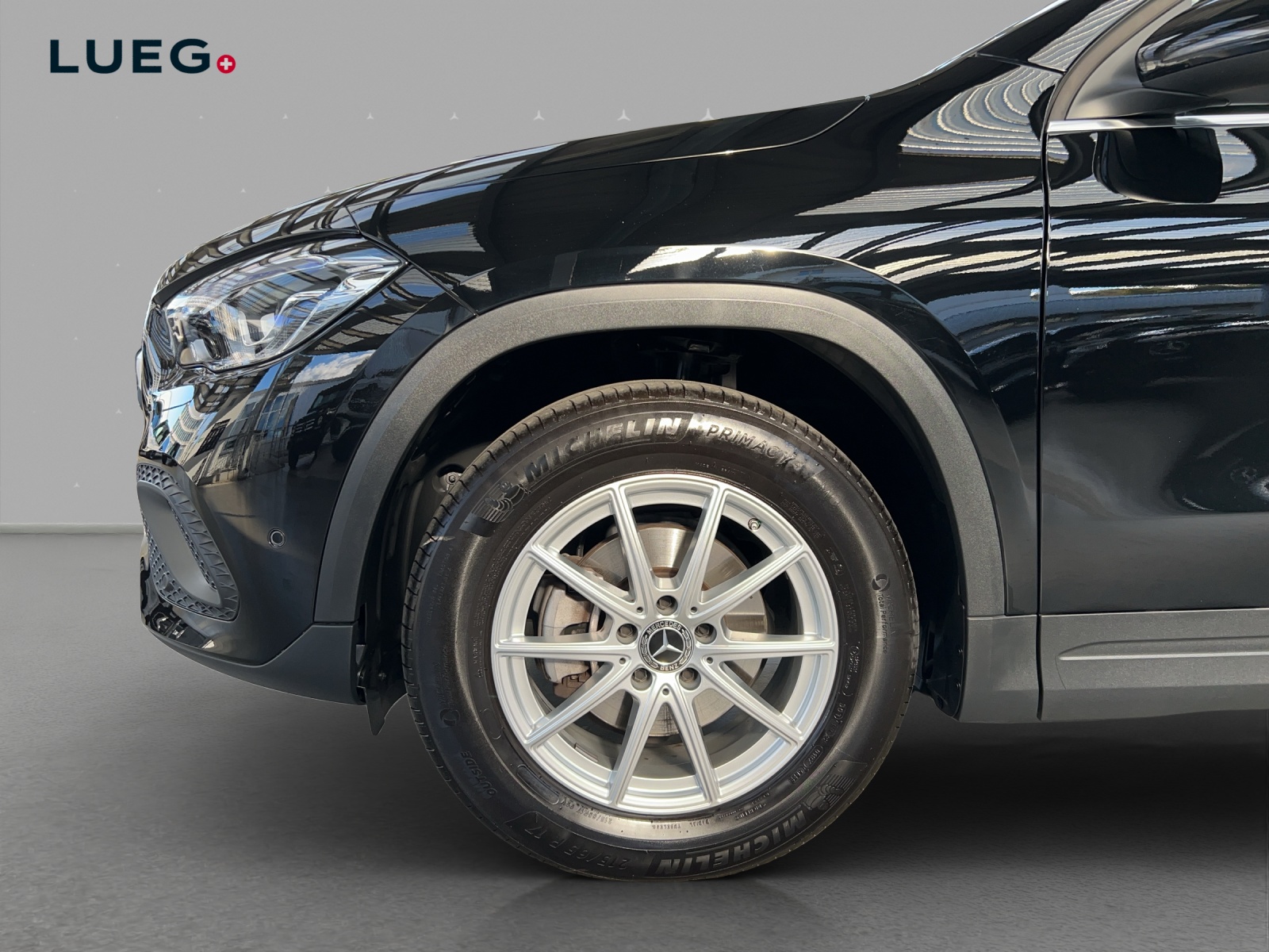 MERCEDES-BENZ GLA 180 7G-DCT-image-6