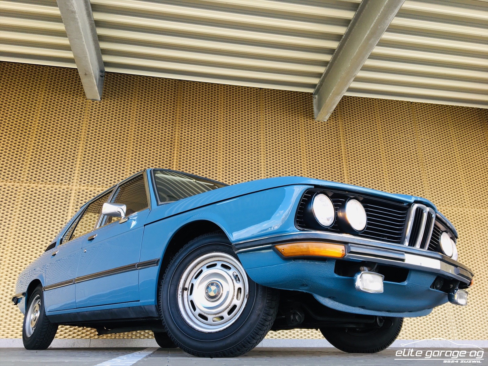 BMW 518 E12-image-2