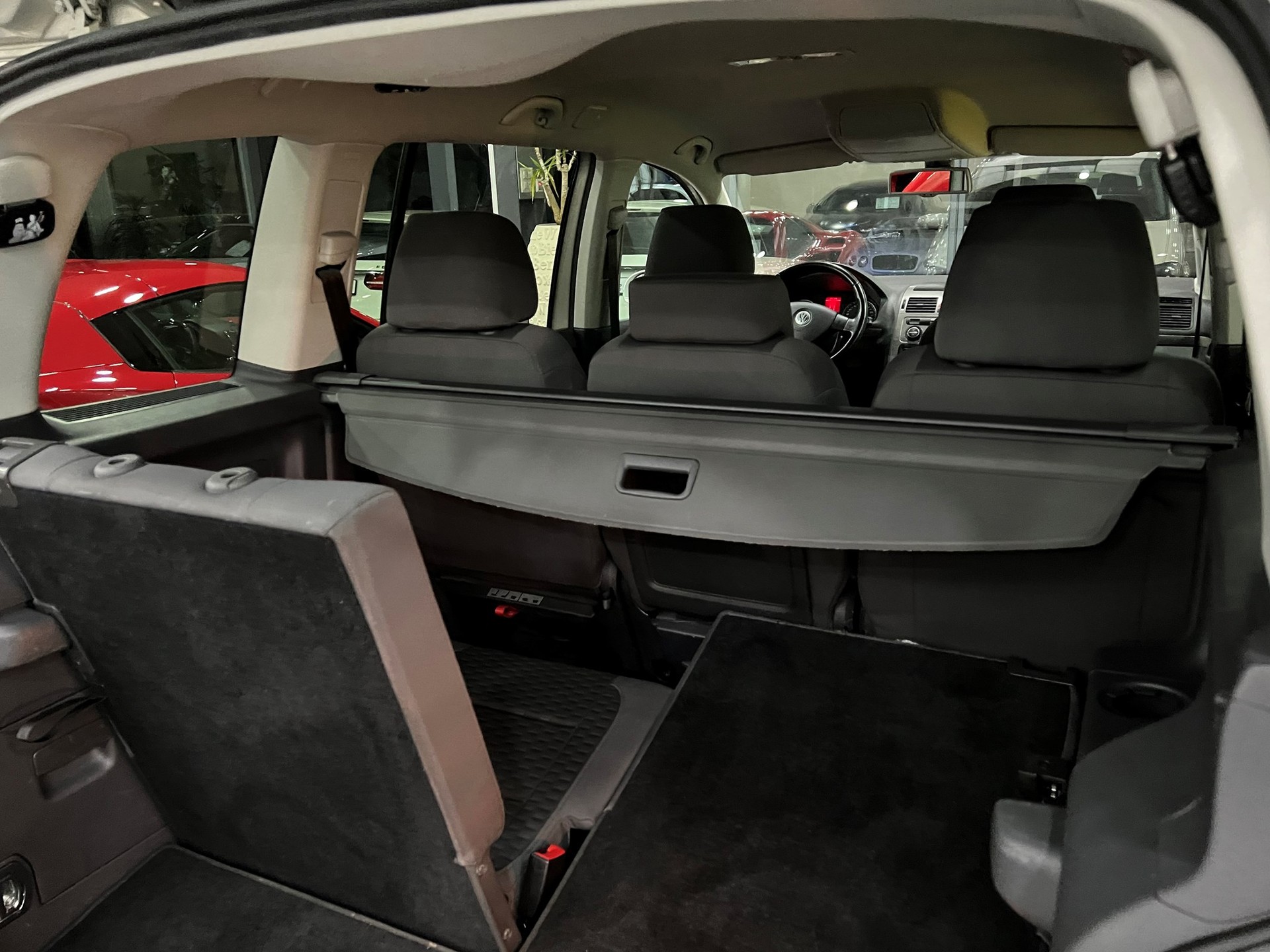 VW Touran 1.4 TSI Trendline-image-3