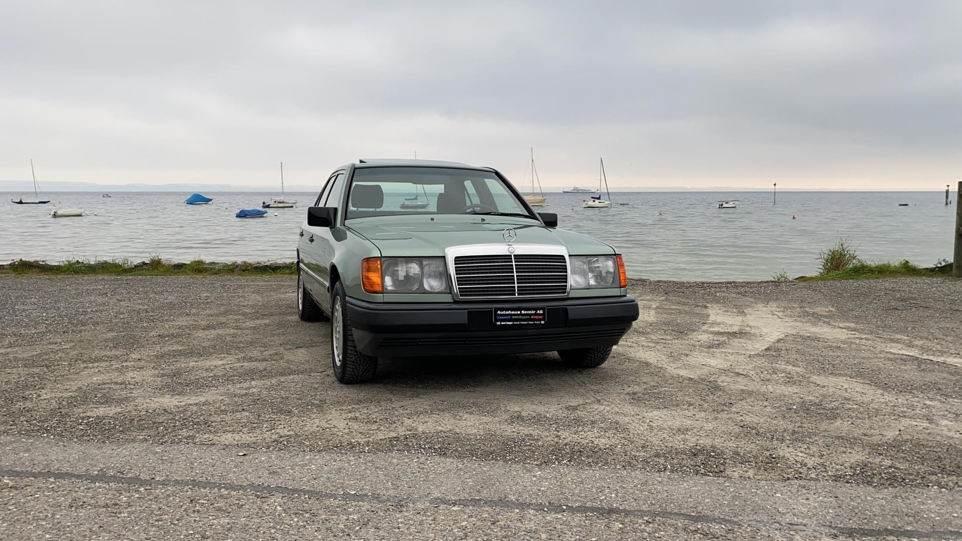 MERCEDES-BENZ 260 E-image-3