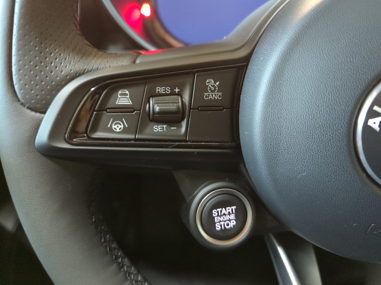 ALFA ROMEO Giulia 2.0 Super Q4-image-22