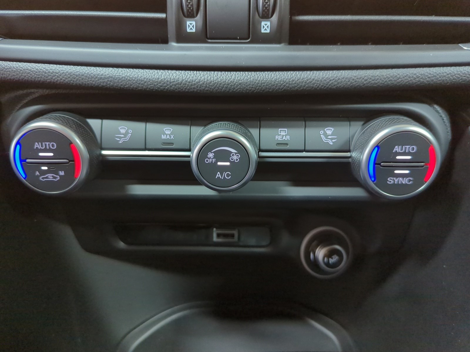 ALFA ROMEO Giulia 2.0 Super Q4-image-24